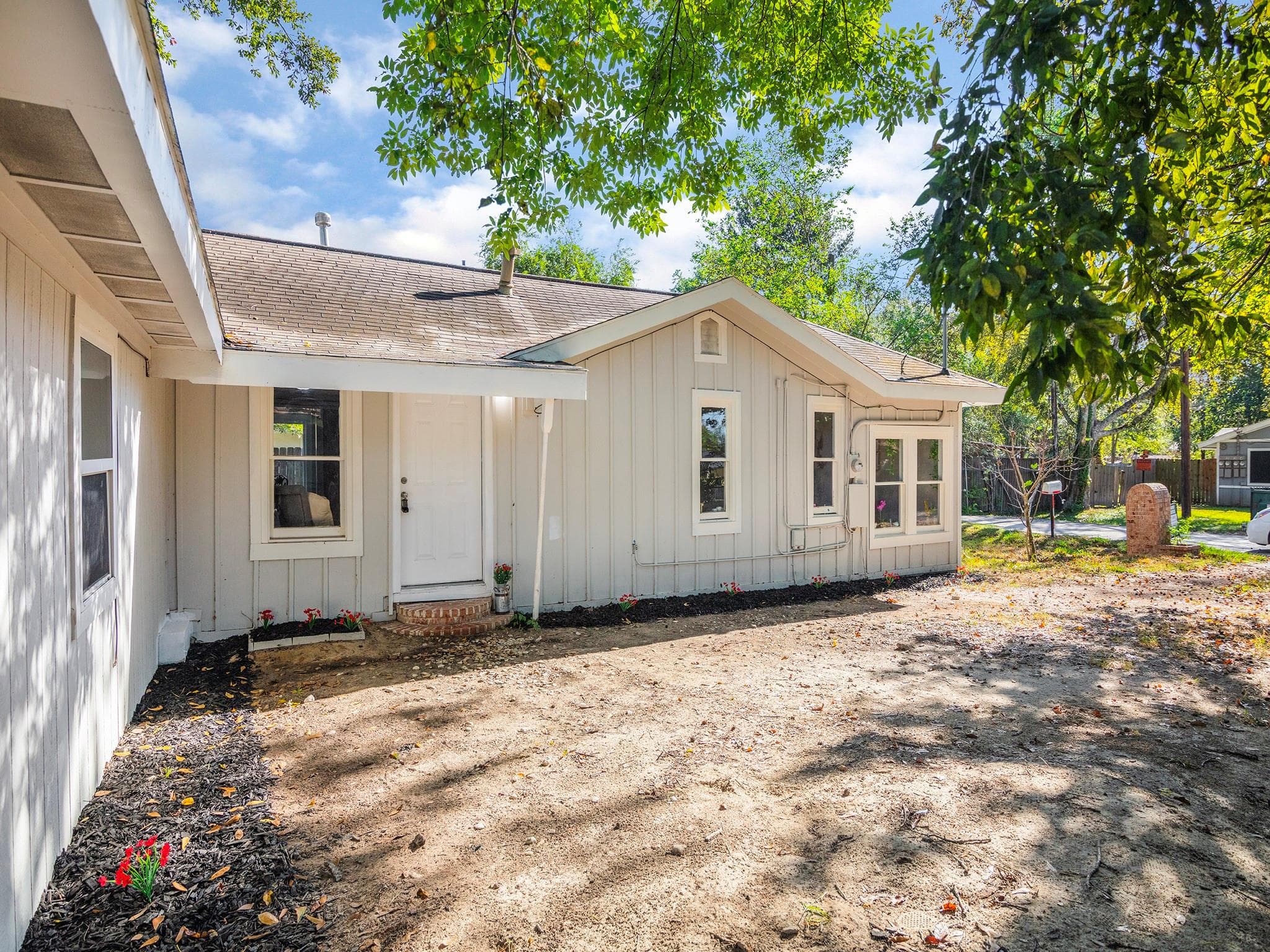 112 Oakdale Street