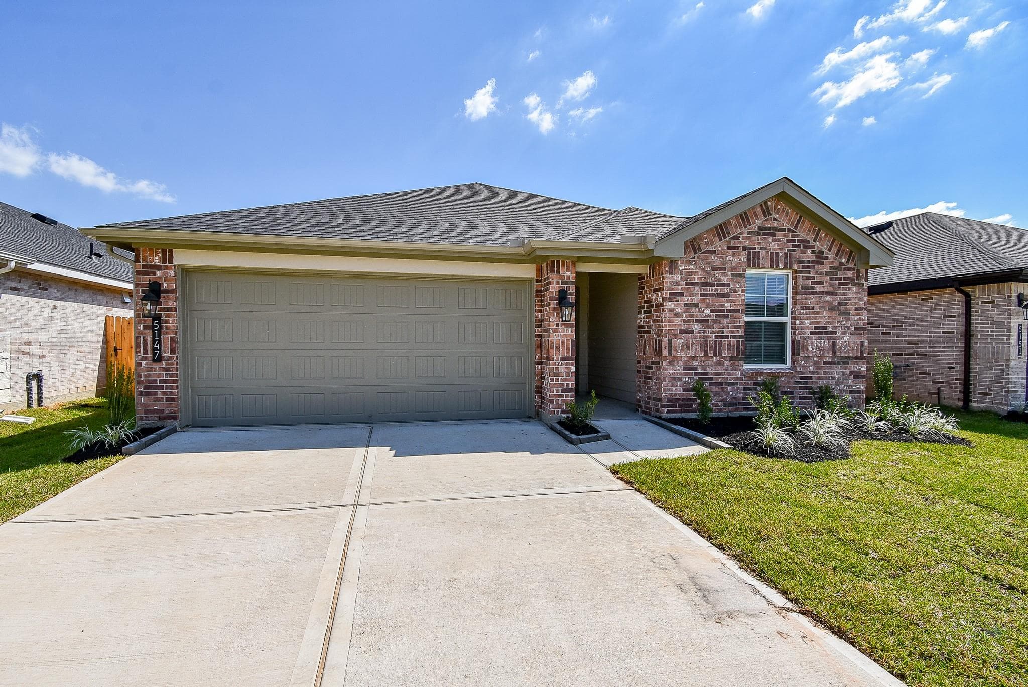 5147 Hunters Trail