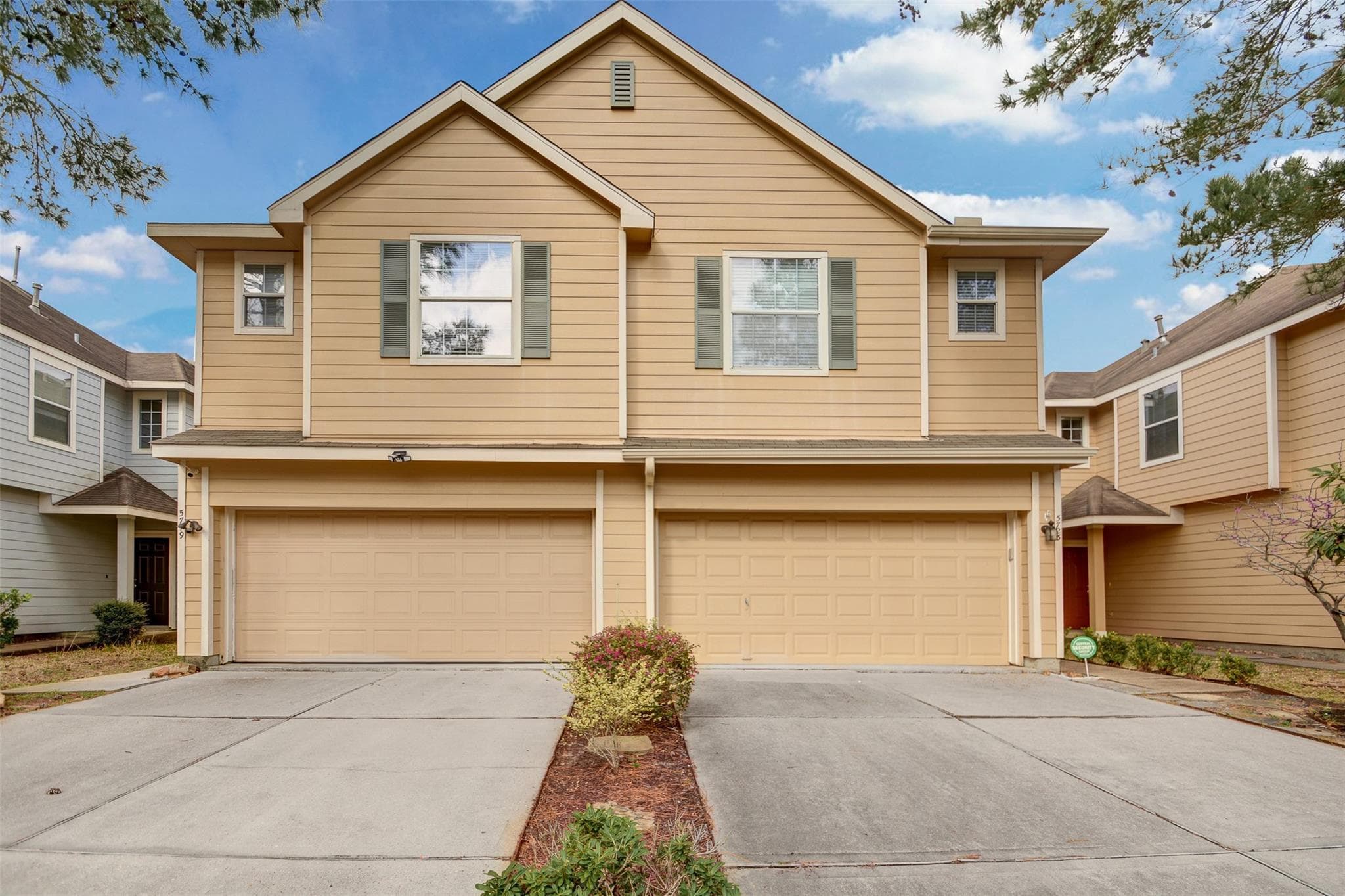 5723 Vinemont Lane