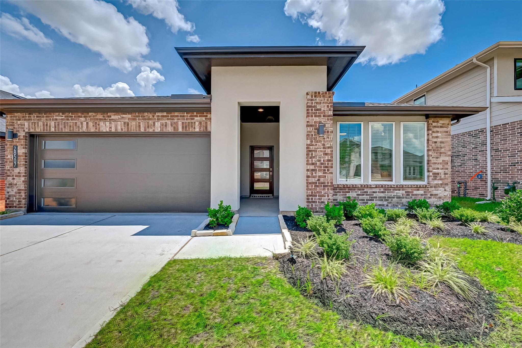 28507 Hazel Trail