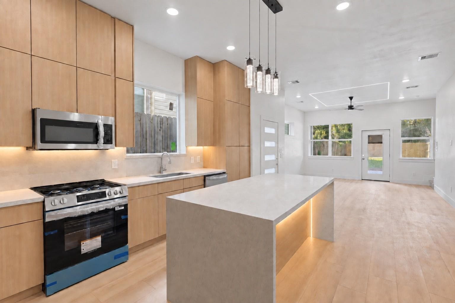 1521 Armada Drive