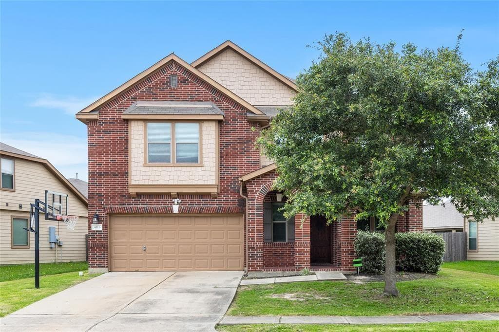 4315 Foster Gardens Lane