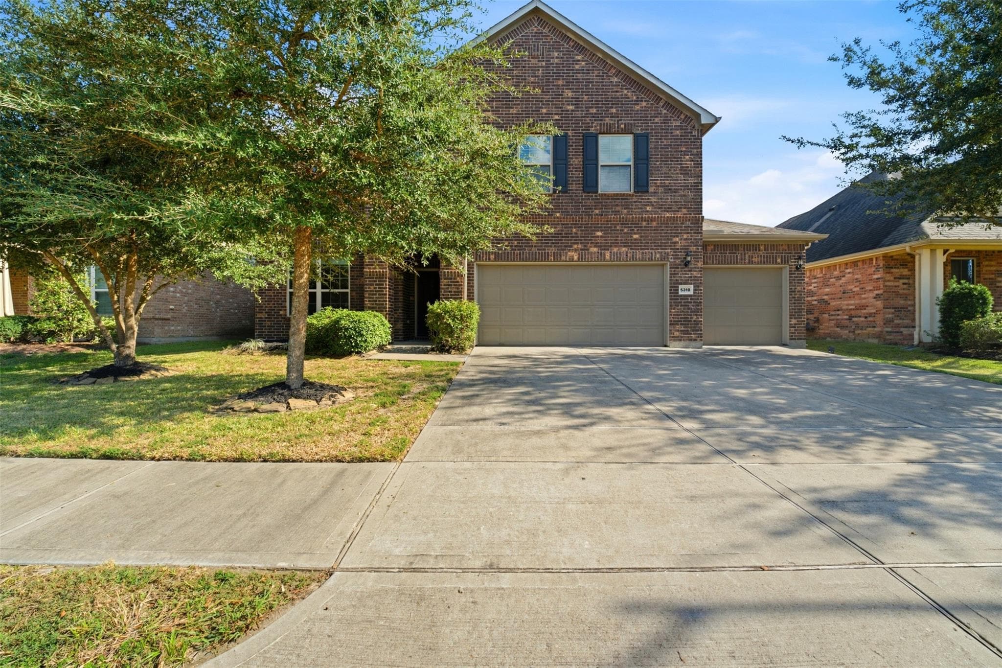 5318 Royal Sunset Court