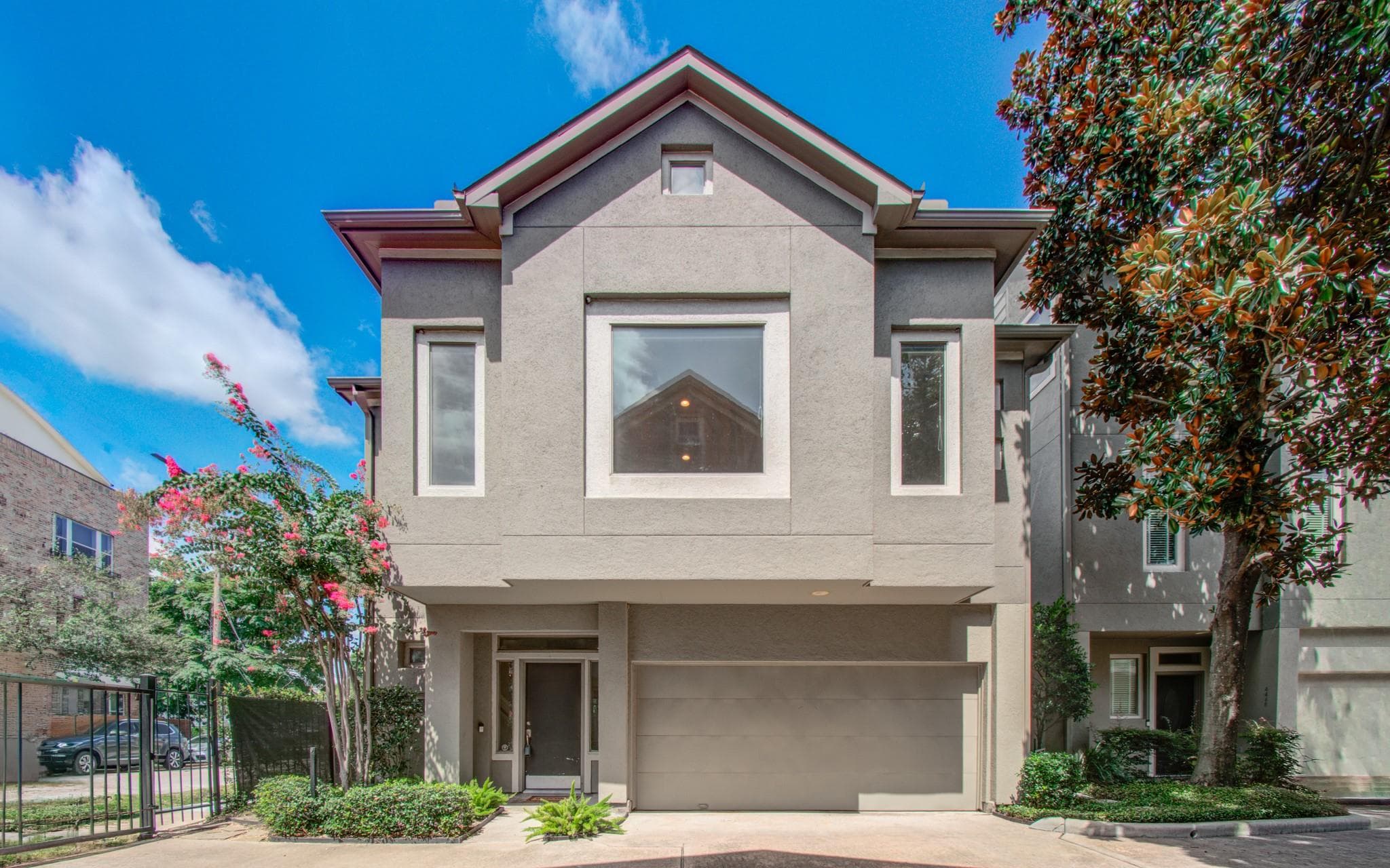 4448 Center Street