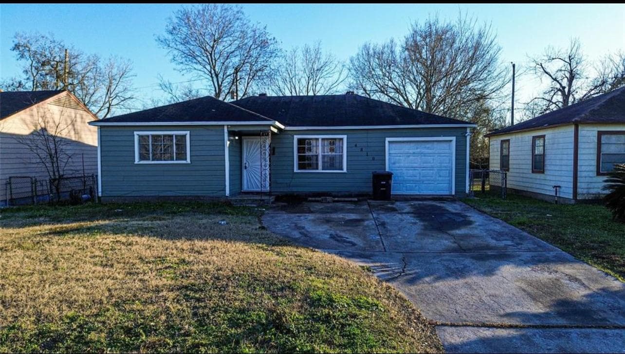 4810 Scenic Drive