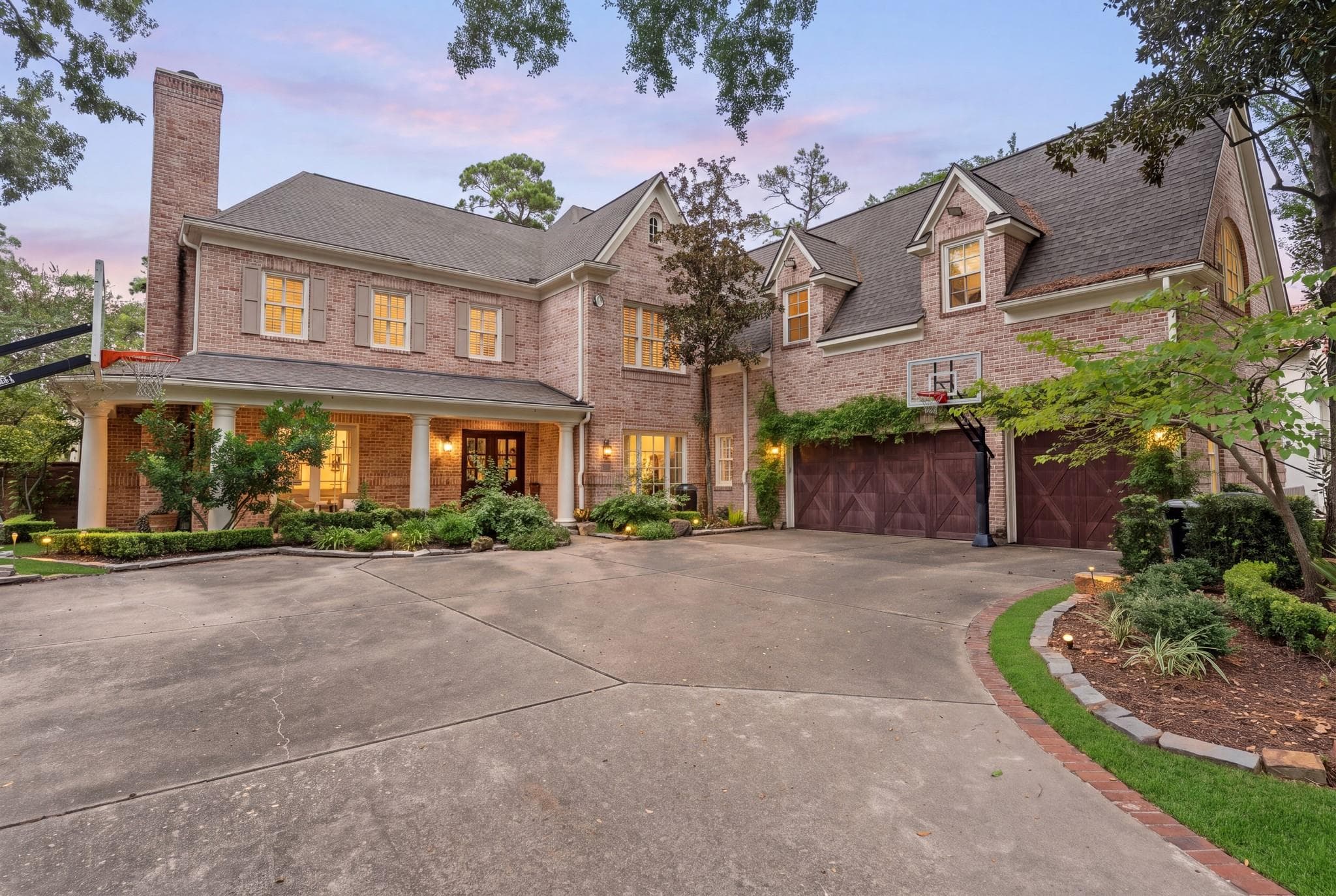 11910 Longleaf Lane