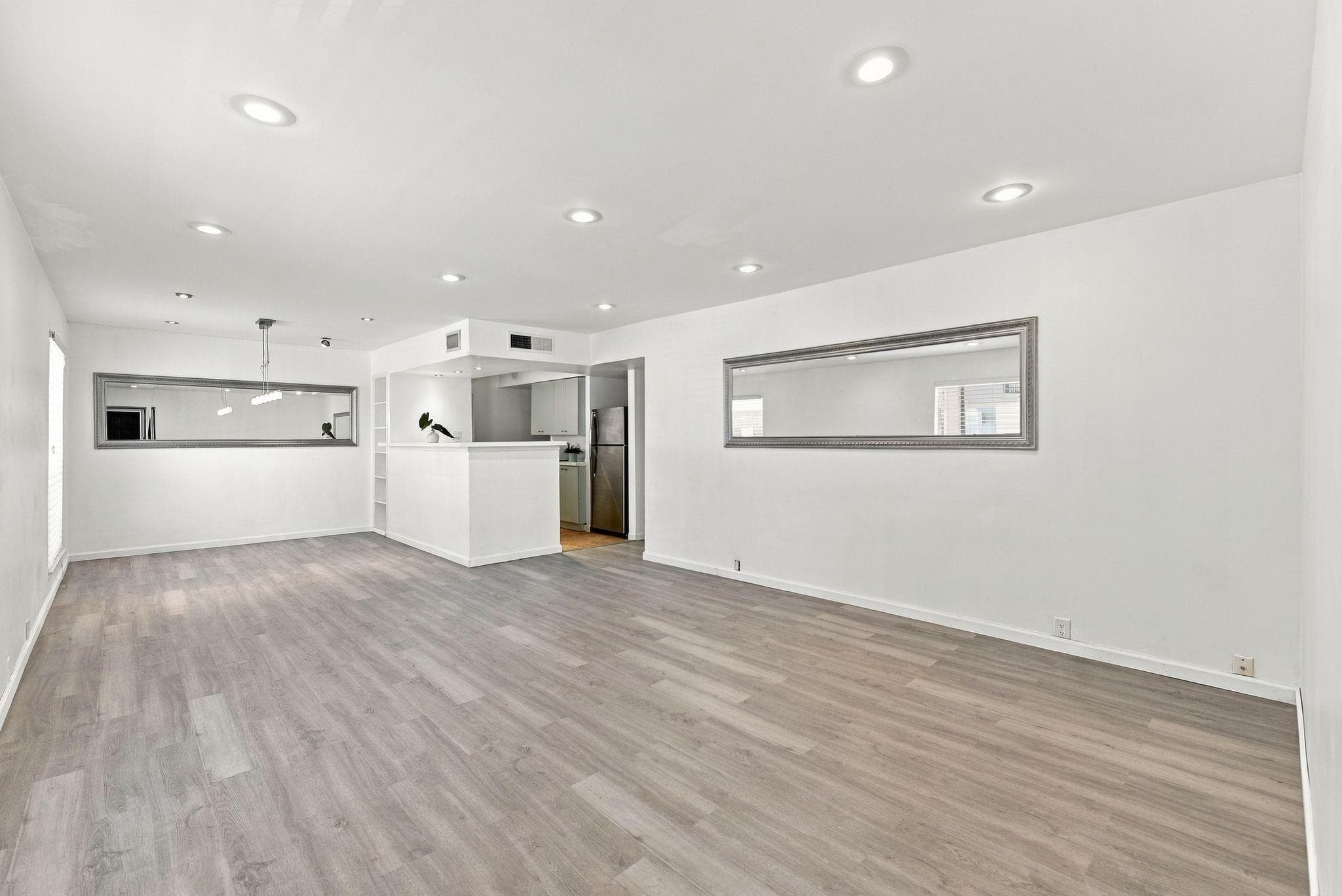 5863 Inwood Drive #4