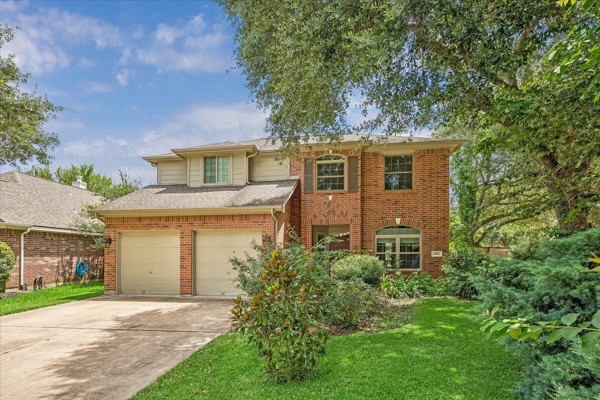 5811 Walkabout Way