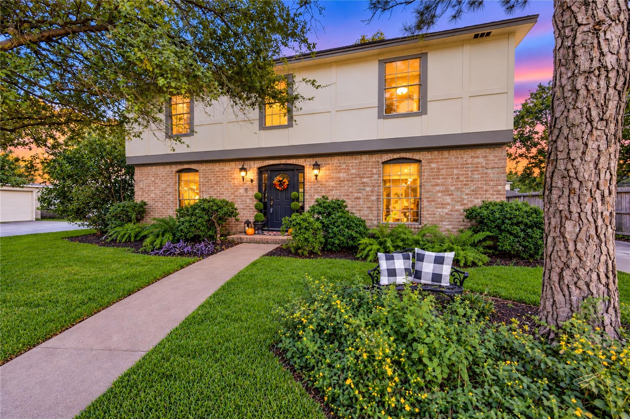 11423 Inwood Drive