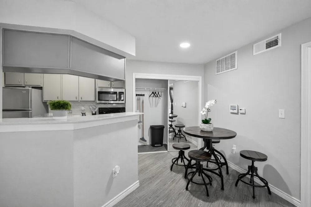 20000 Saums Road #04206
