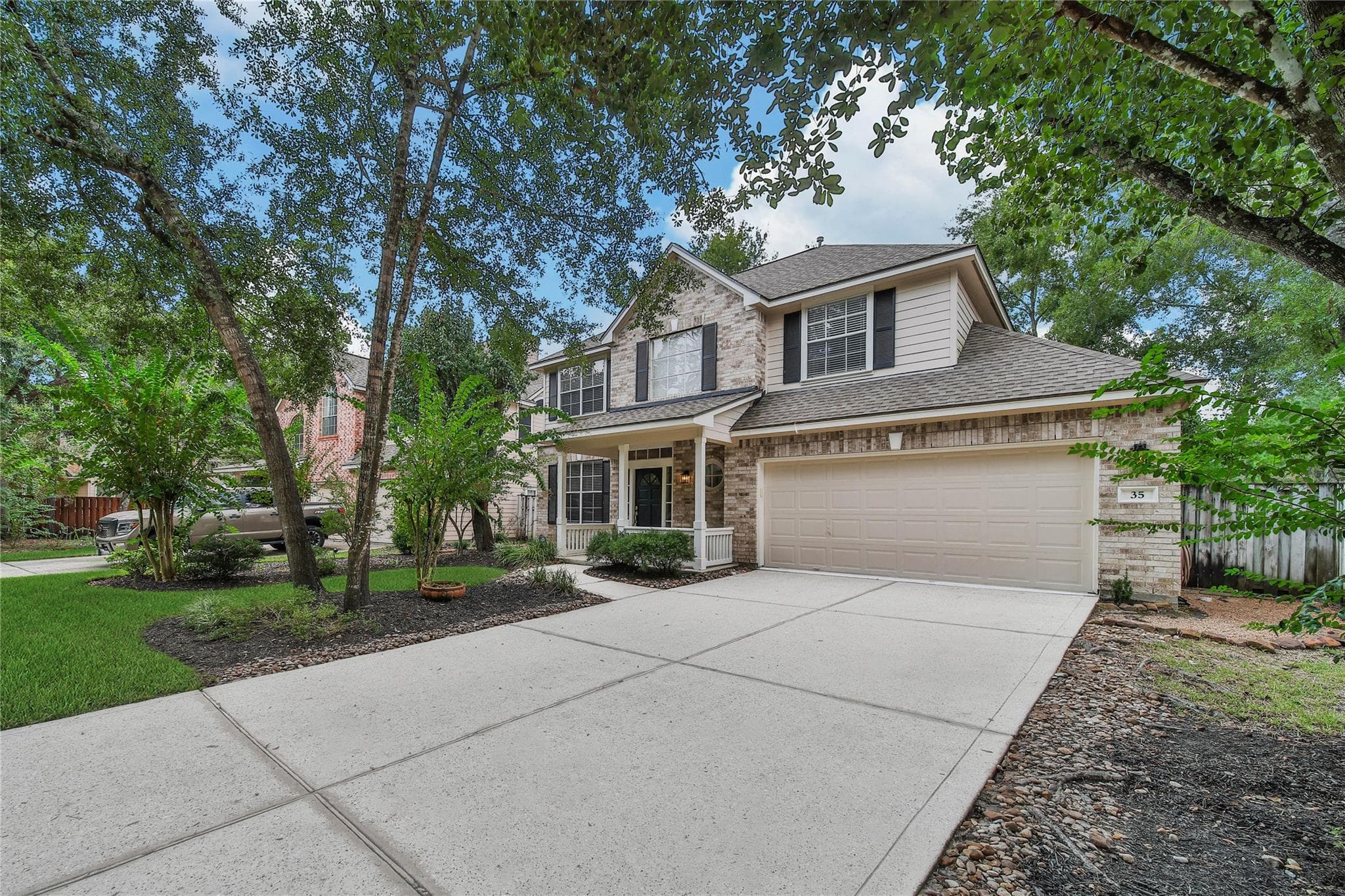 35 S Apple Springs Circle
