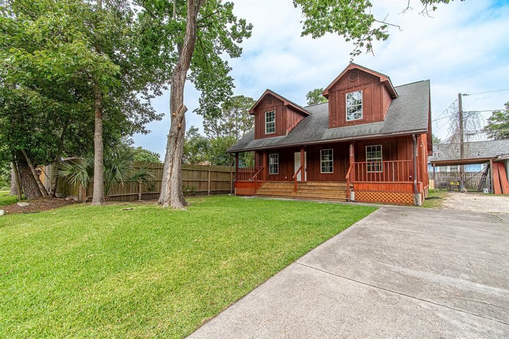 5010 Elm Street