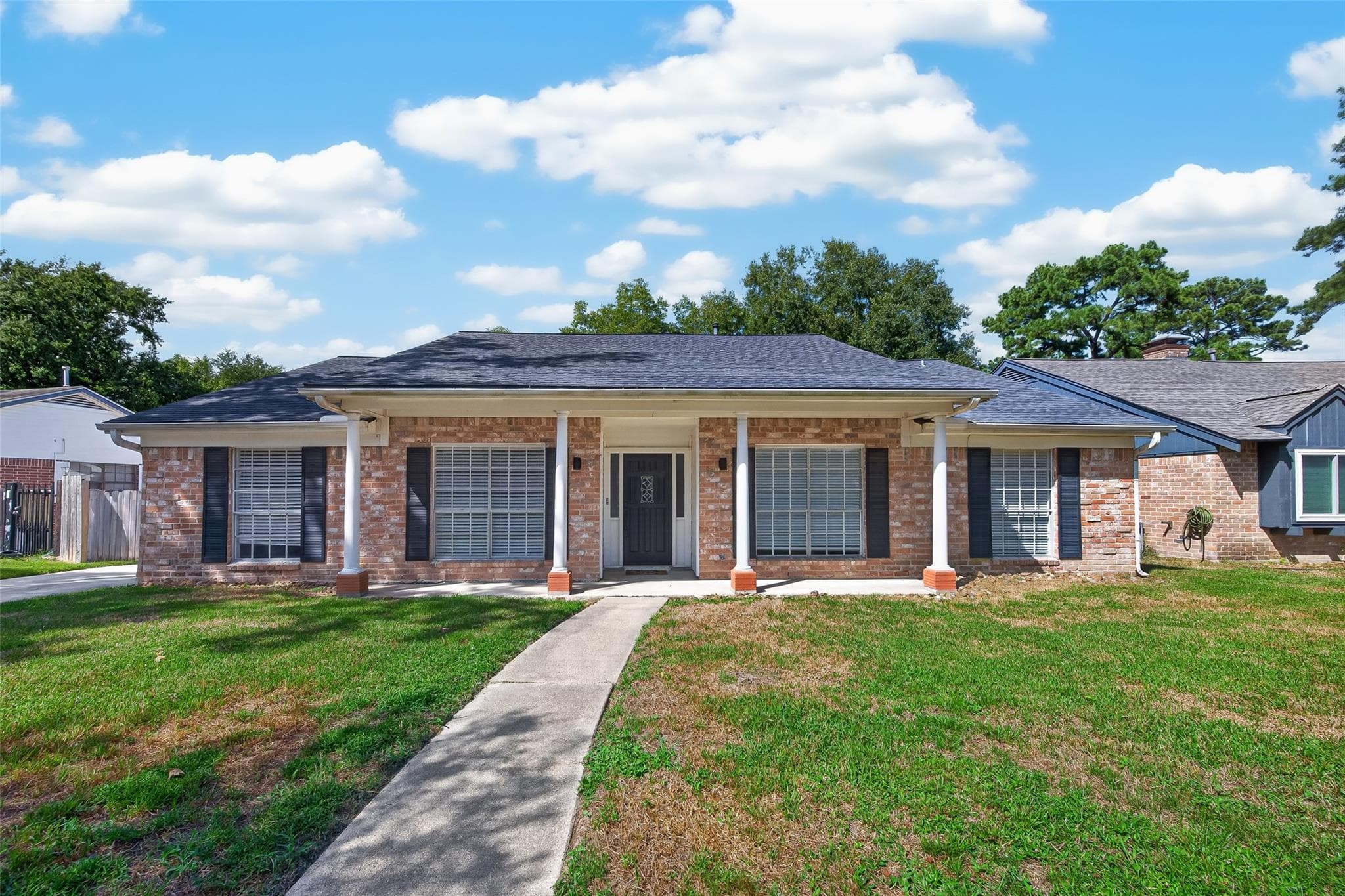 1319 Forsythe Lane