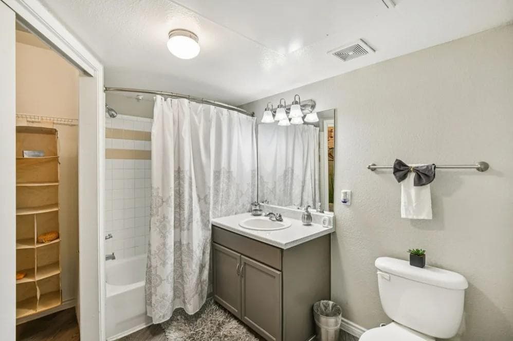 20000 Saums Road #15202