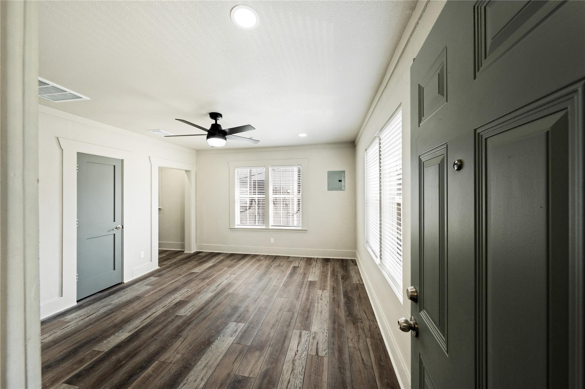 211 N Milby Street #4