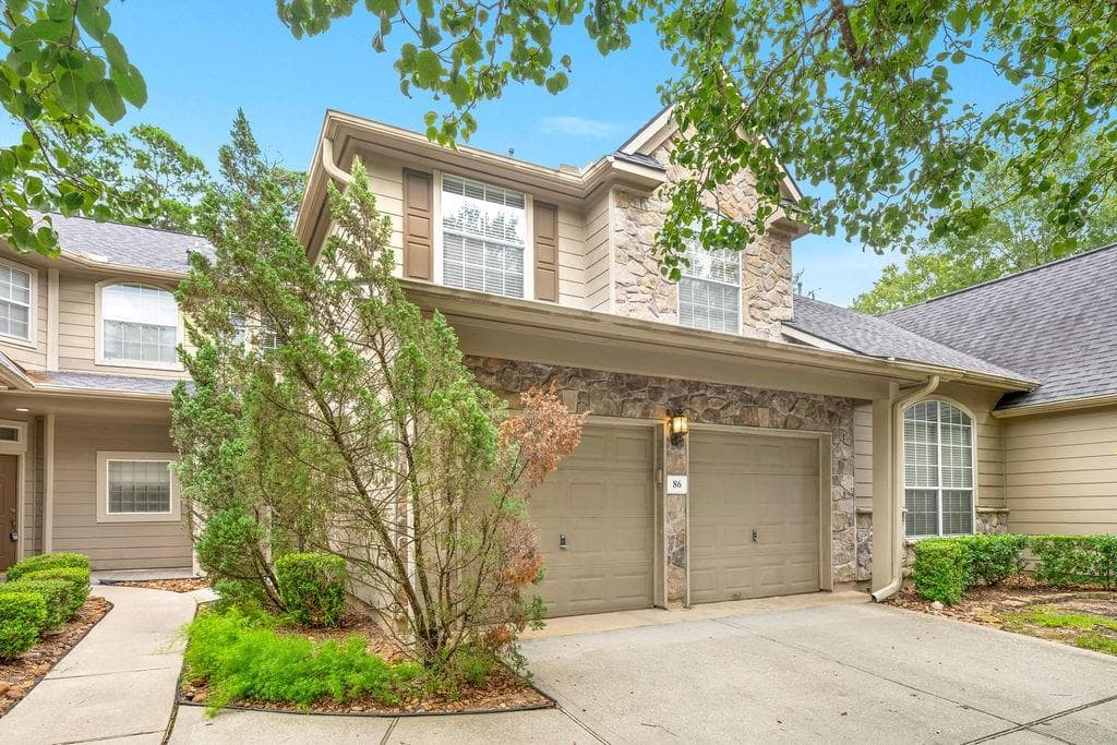 86 N Valley Oaks Circle
