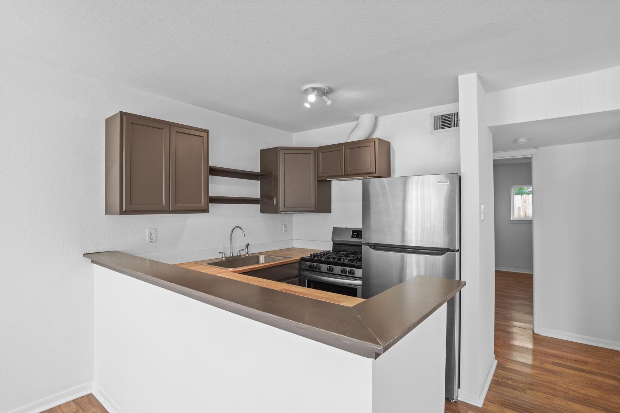 1408 Hughes Street #11
