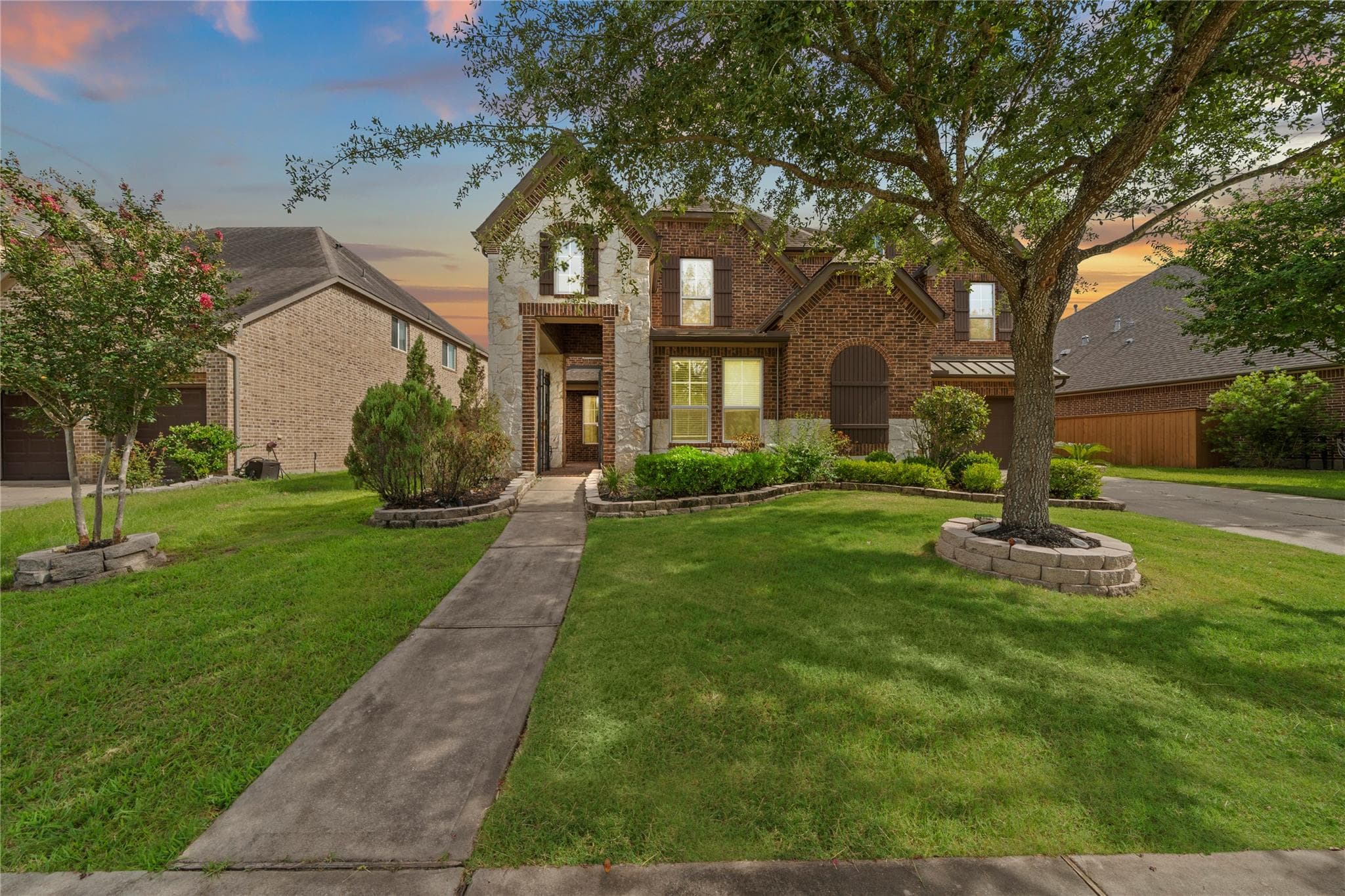 17315 Tomintoul Path