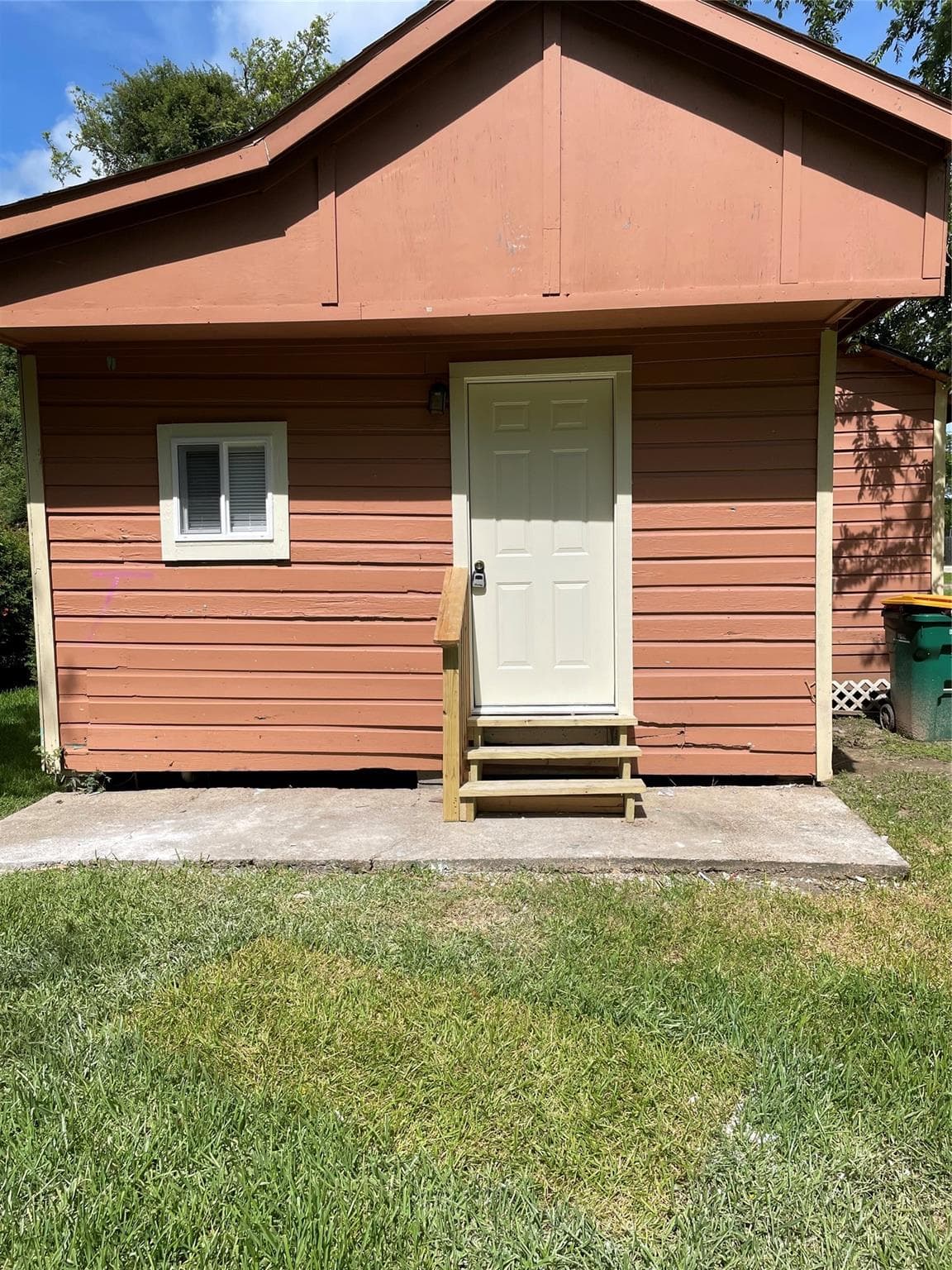 2321 Franklin Street #3
