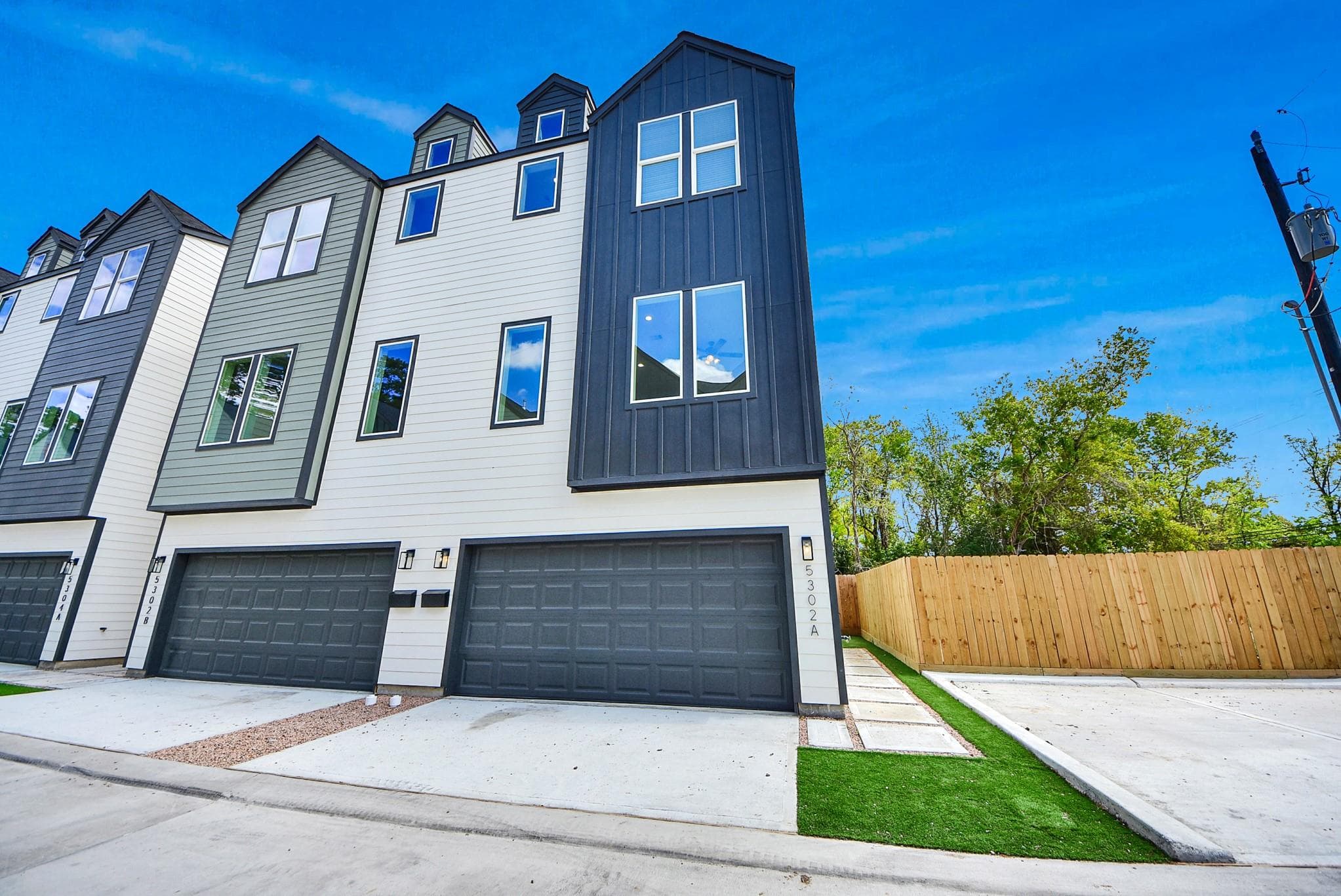 5305 Kindred Garden Lane