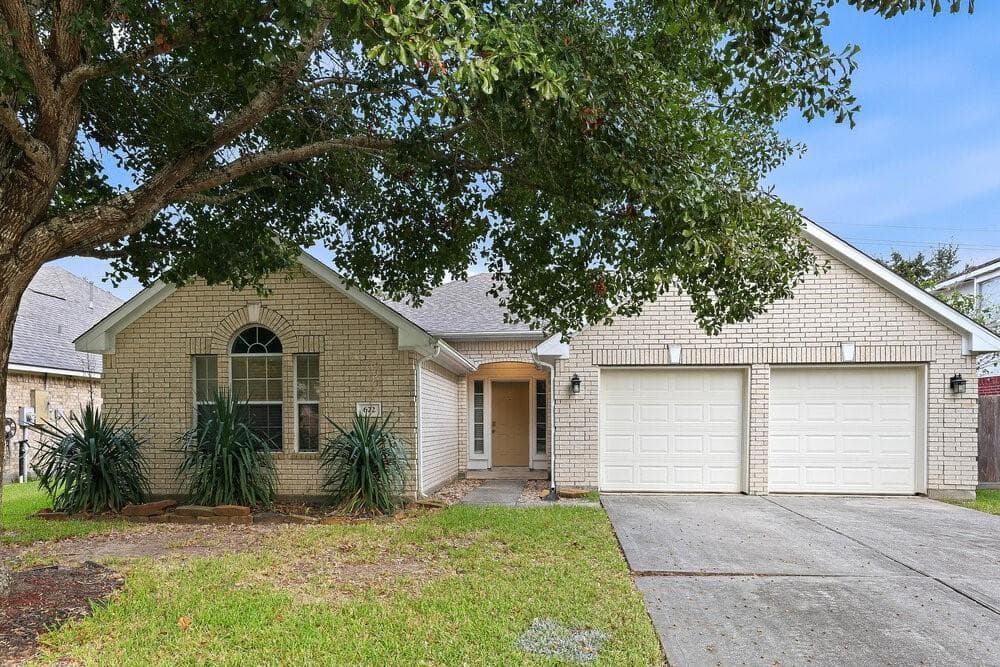 622 Oak Briar Drive
