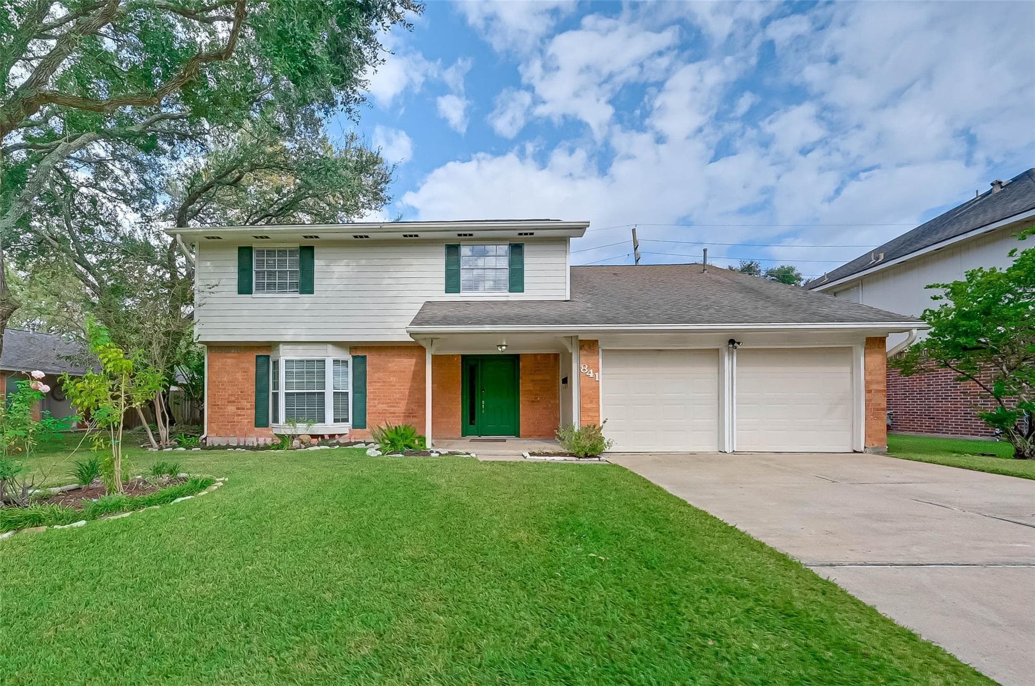 841 Lakeview Drive