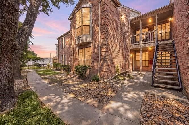 2255 Braeswood Park Drive #257