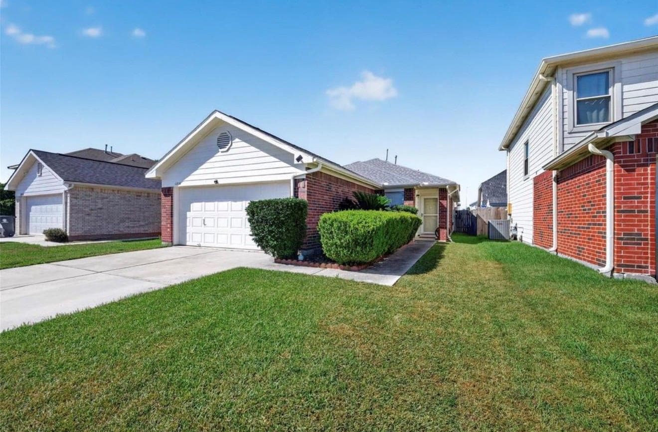 11719 Fossil Rock Lane