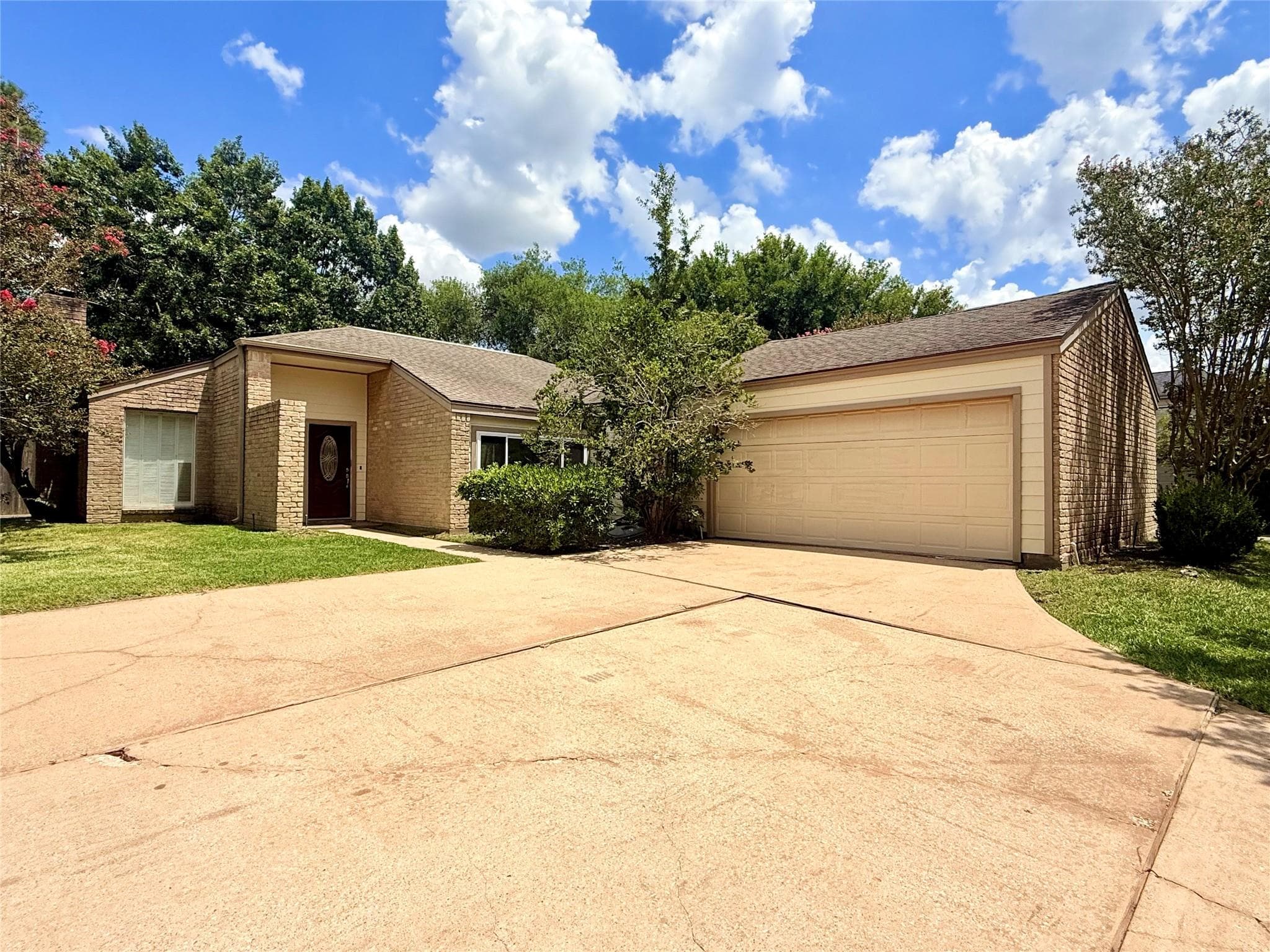11318 Briar Forest Drive