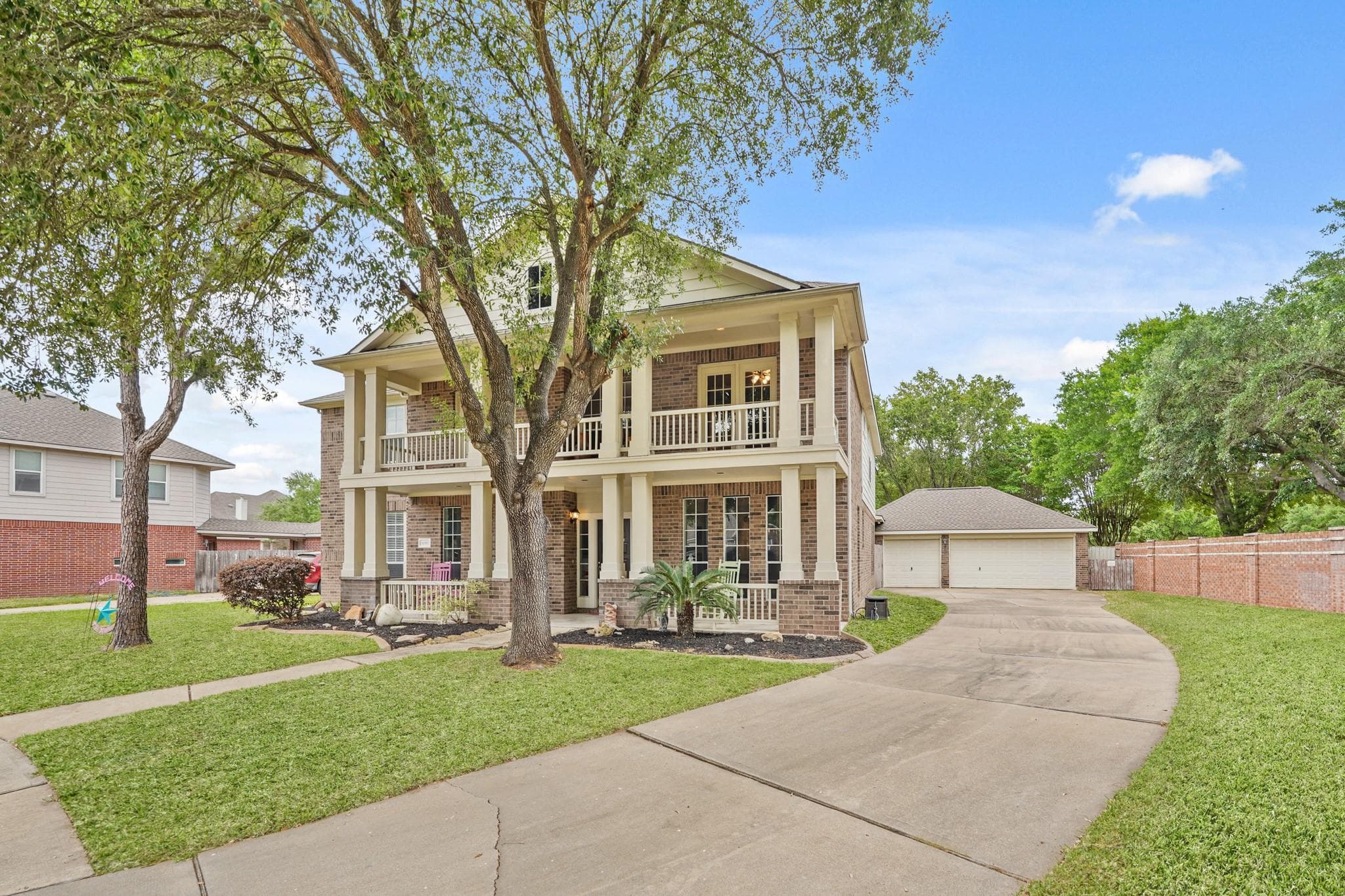24902 Kayvon Court