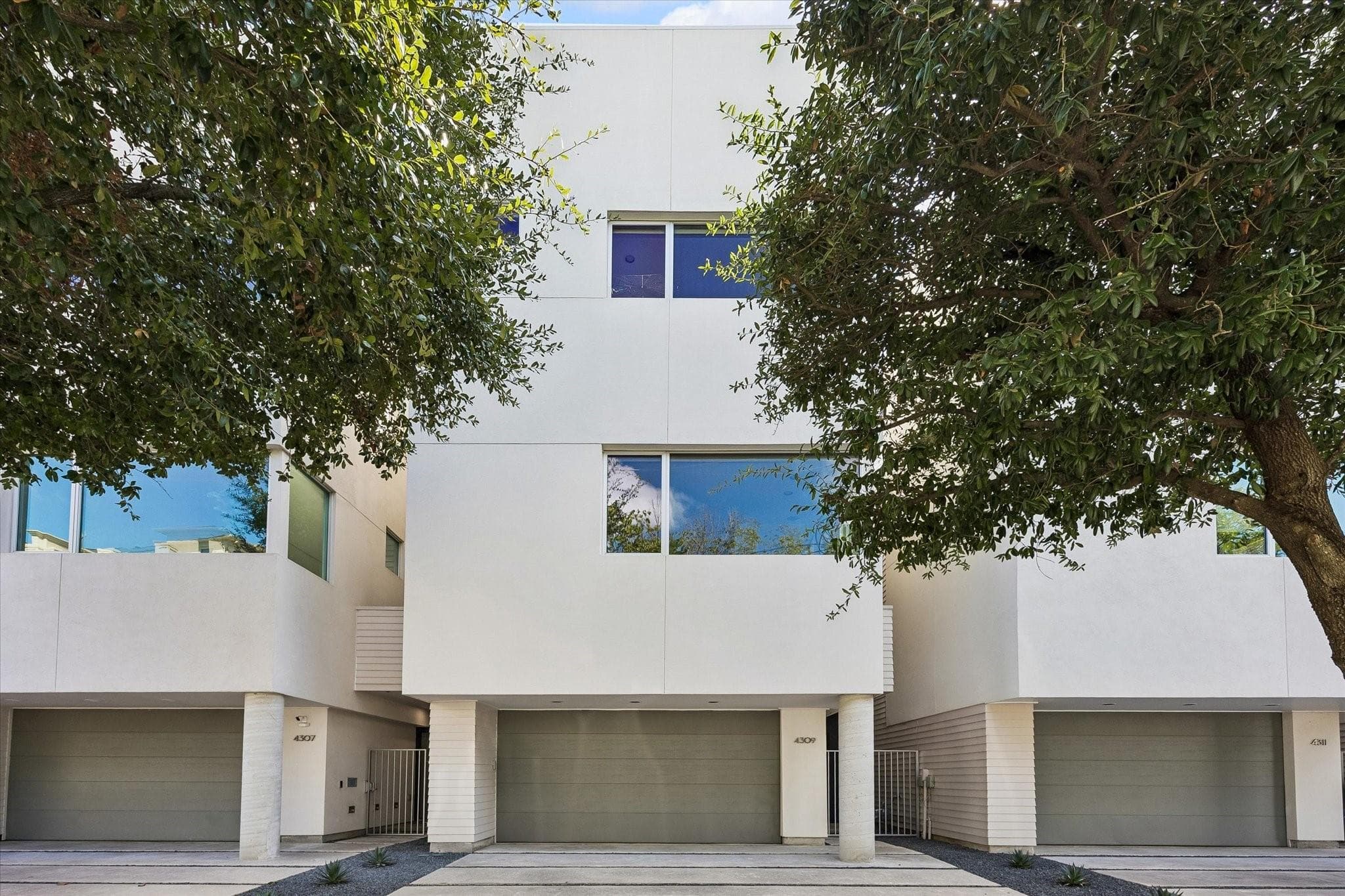 4309 Lillian Street