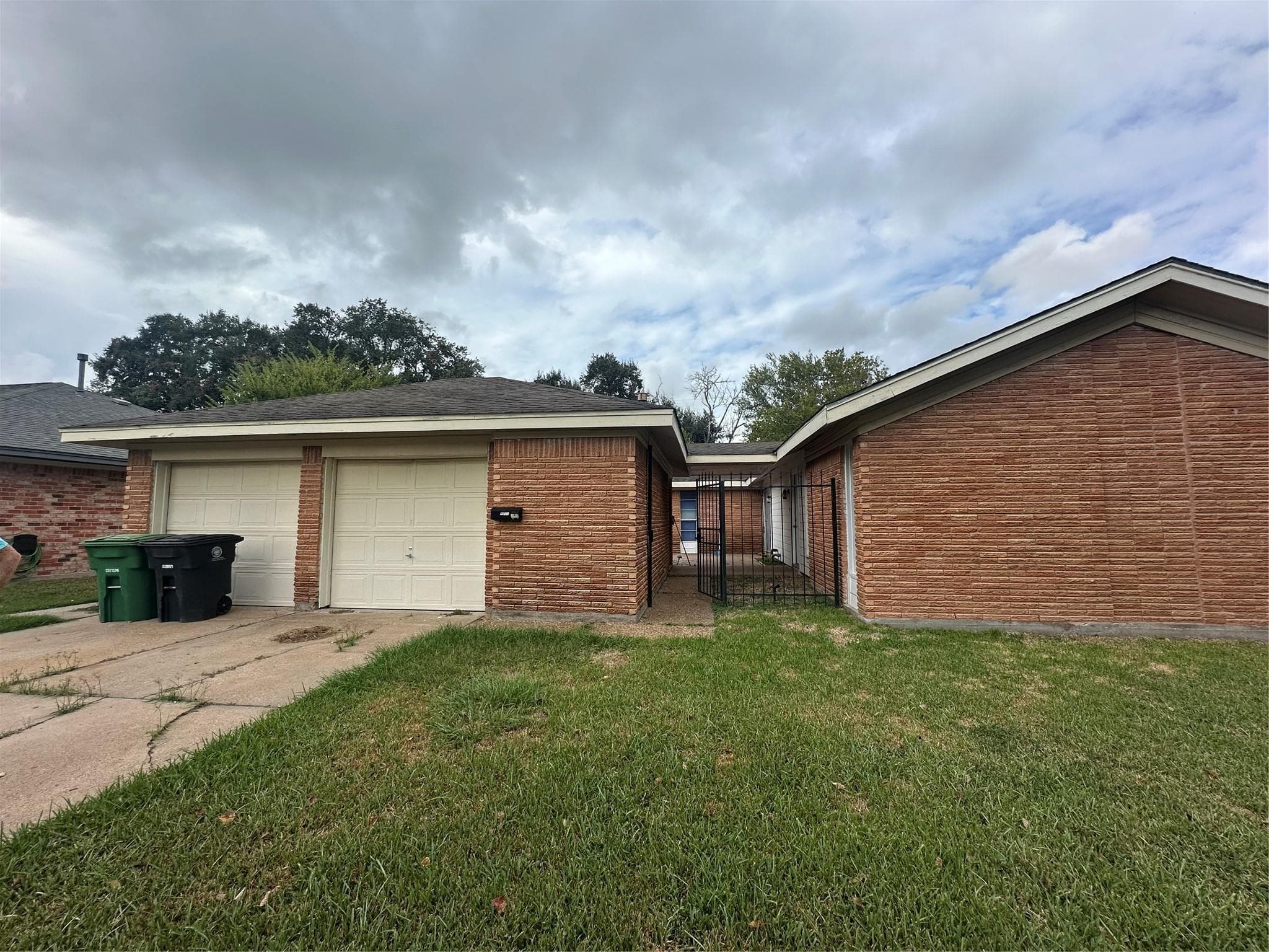 7731 Catalina Lane