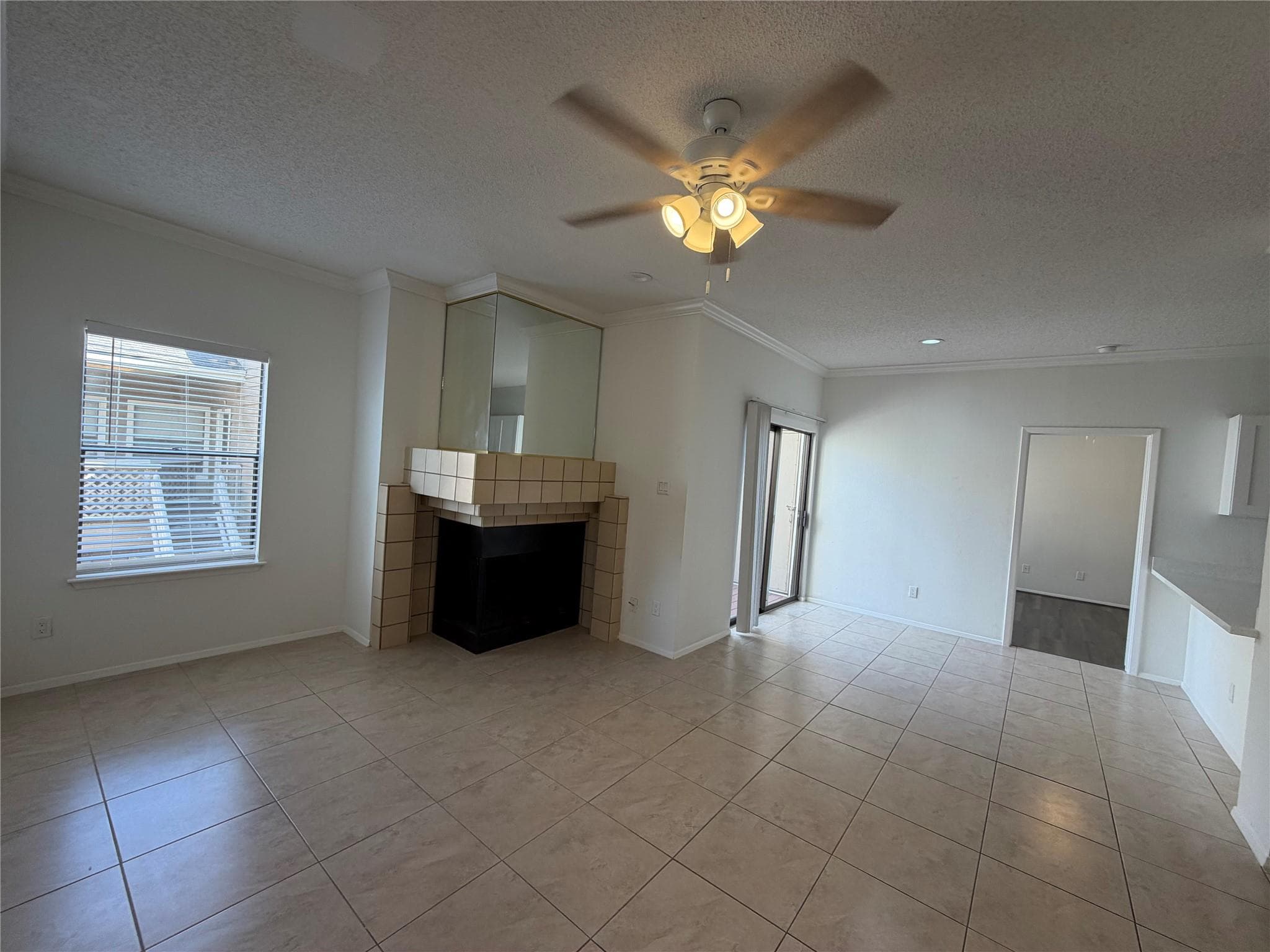 2710 Grants Lake Boulevard #C4