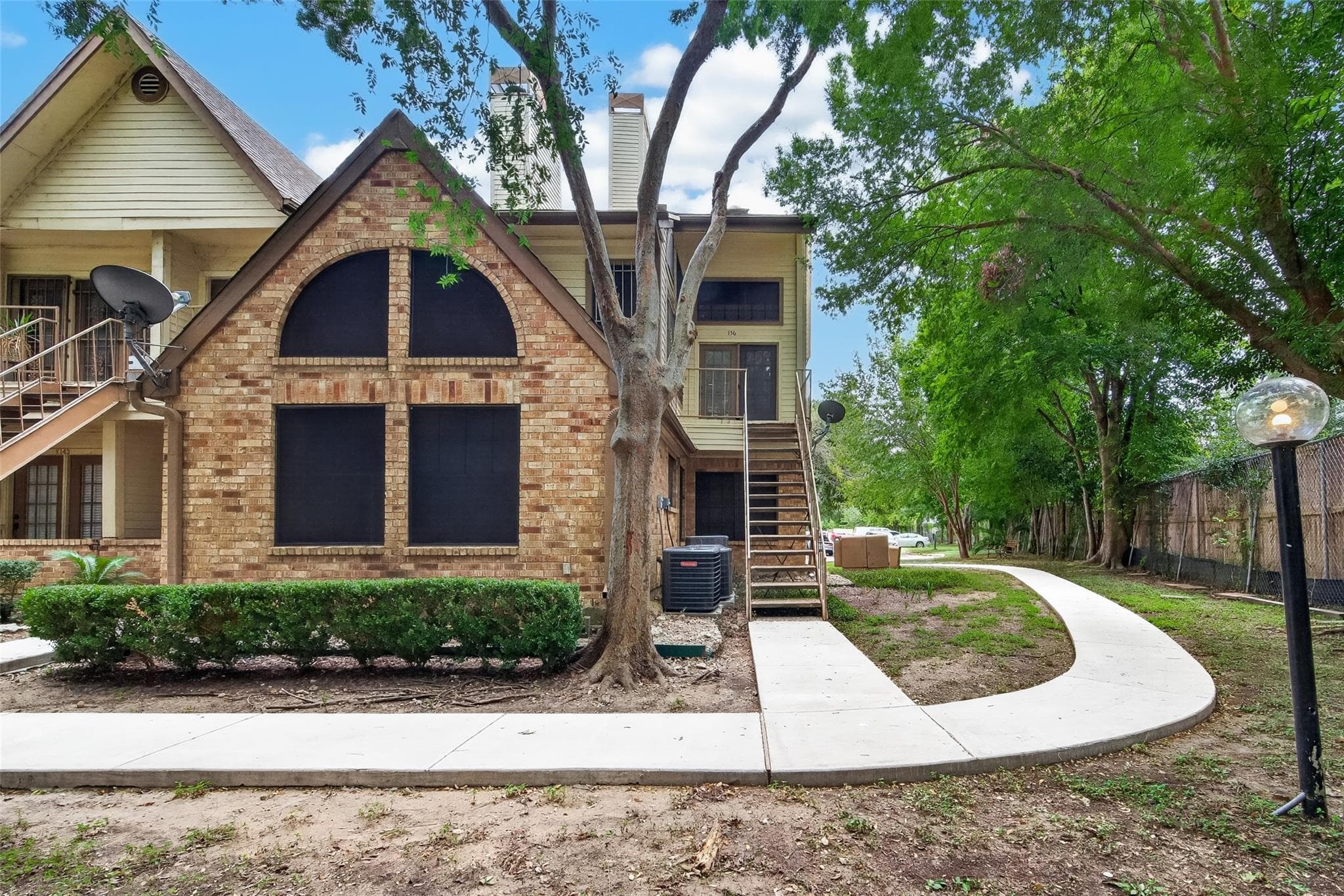 2425 Holly Hall Street #156