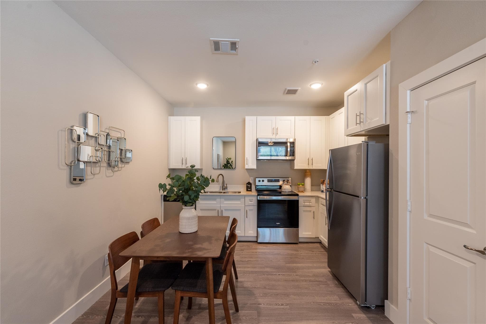 1720 Crestdale Drive #2106