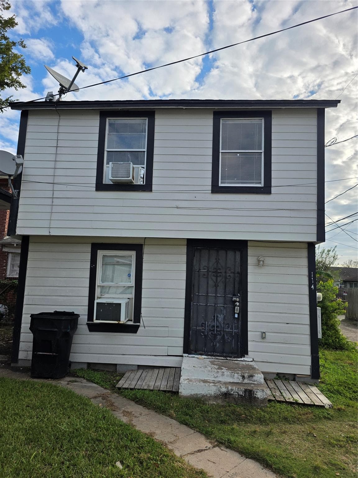 114 Canton Street #1/2