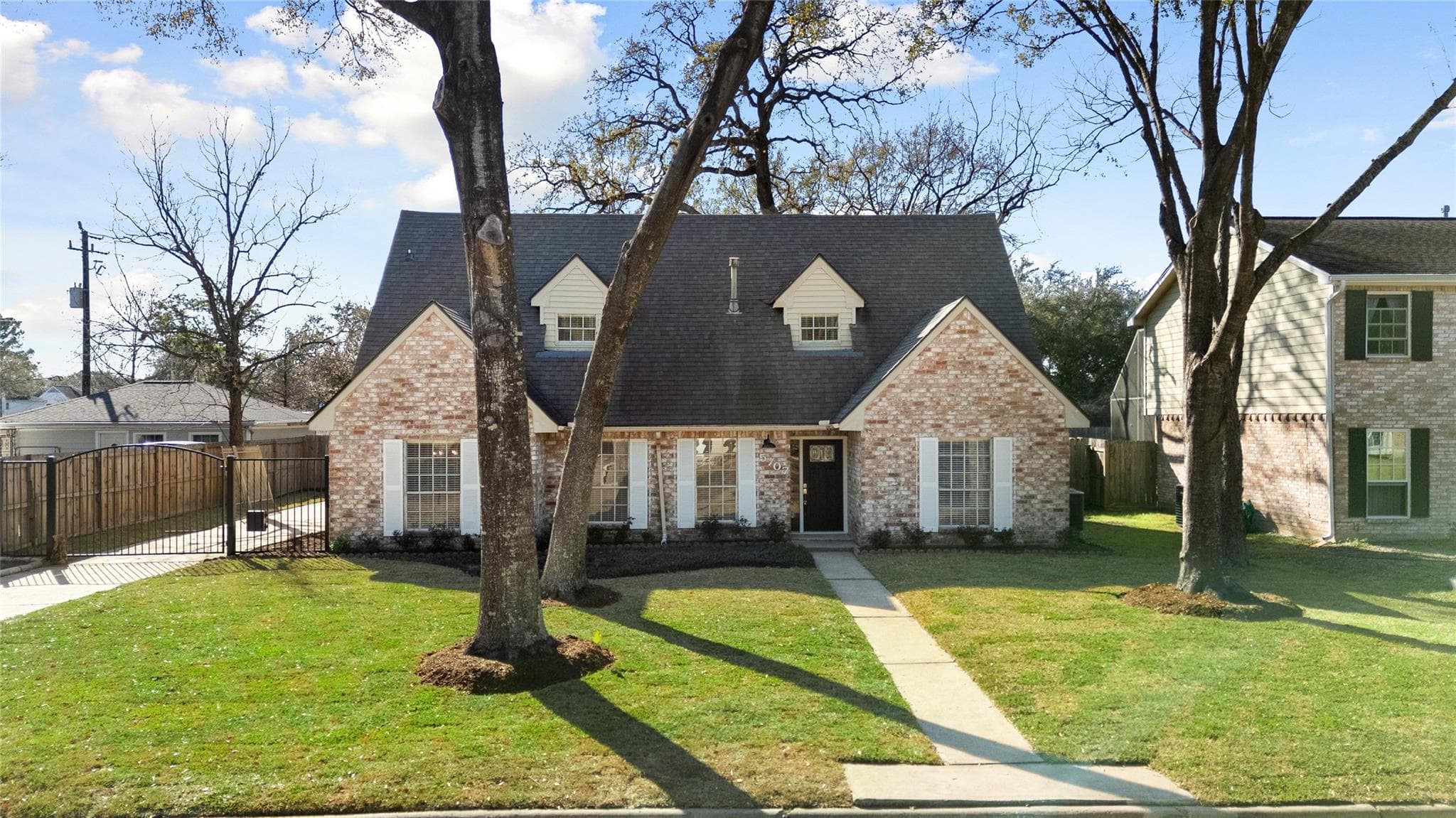 5707 Ash Oak Drive