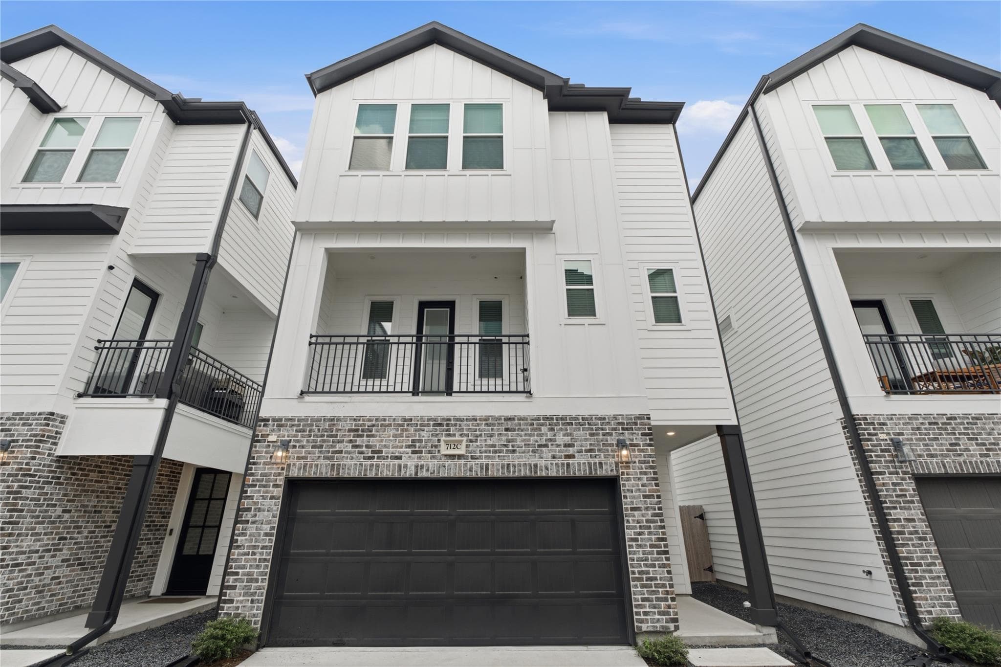 712 W Donovan Street #C