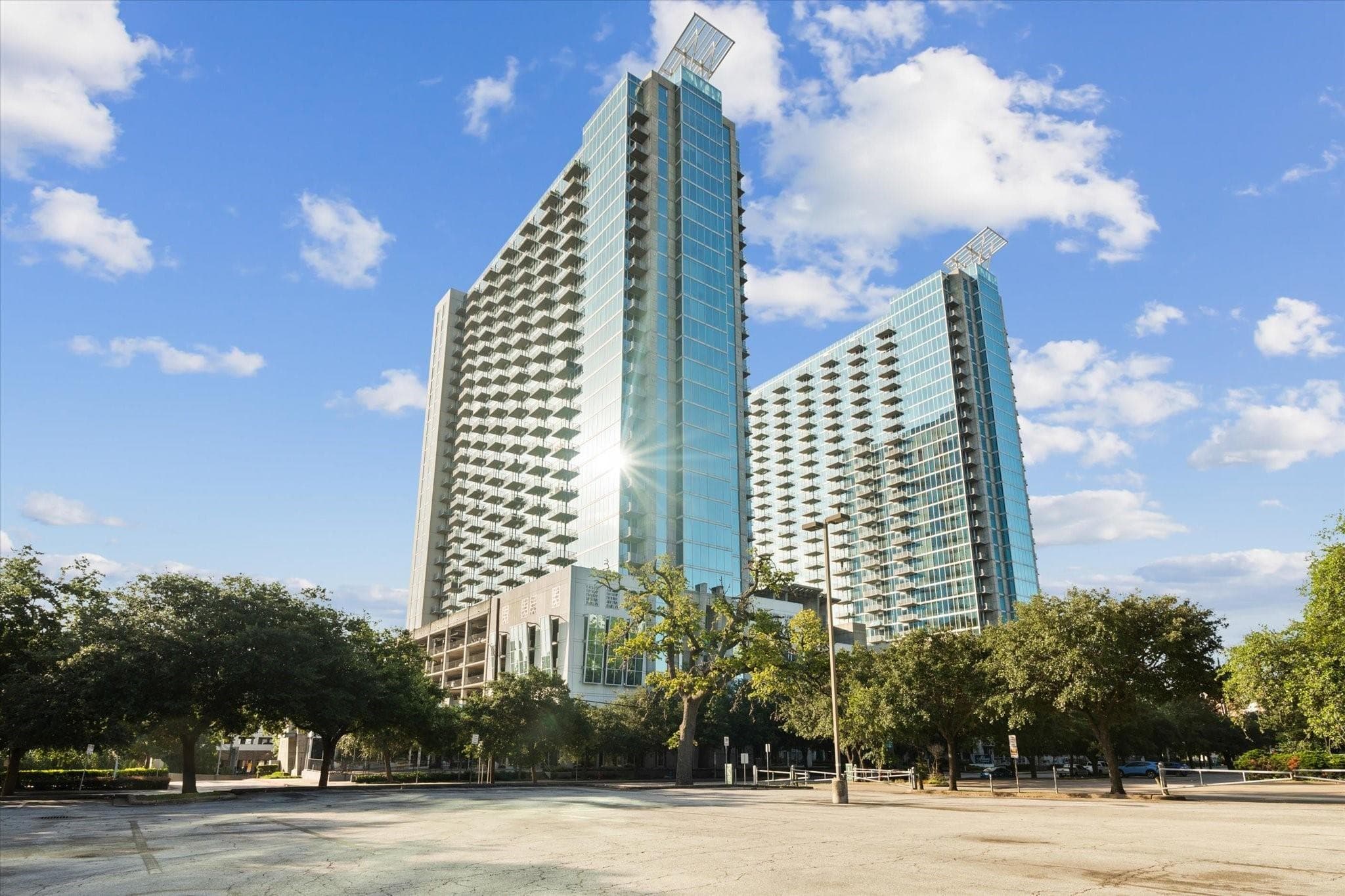 5925 Almeda Road #11806