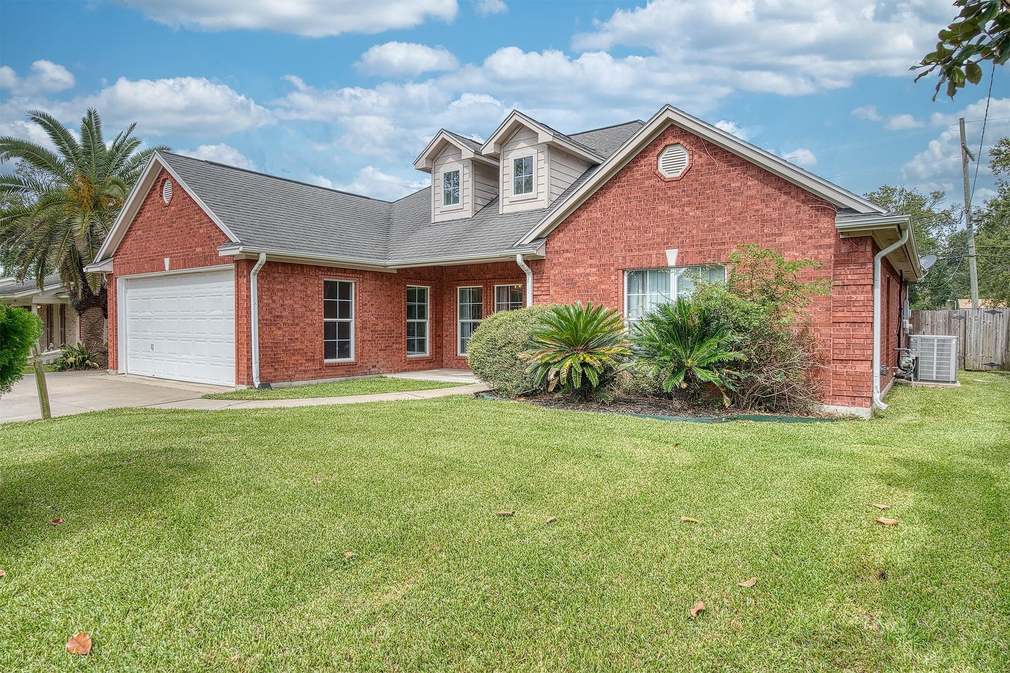 5320 Cambridge Drive