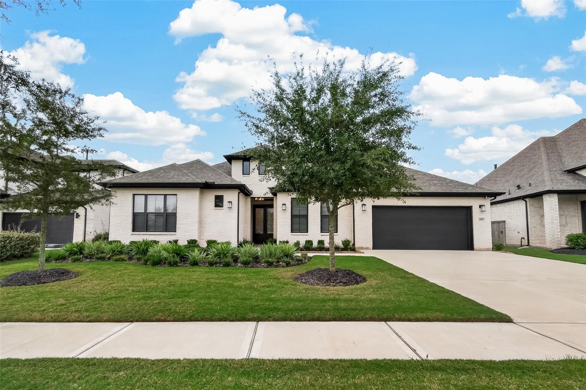 4910 Creekbend Drive