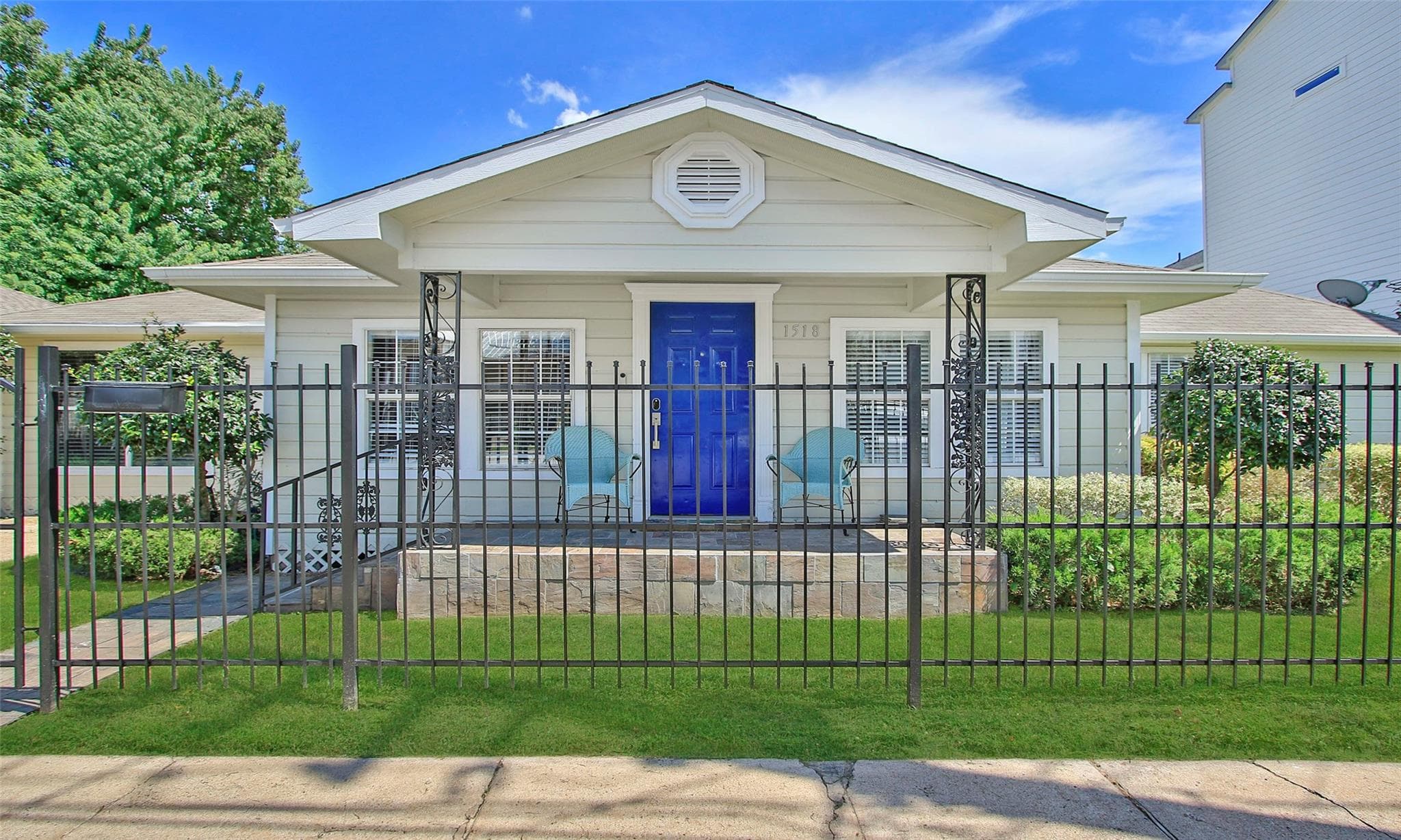 1518 Sabine Street