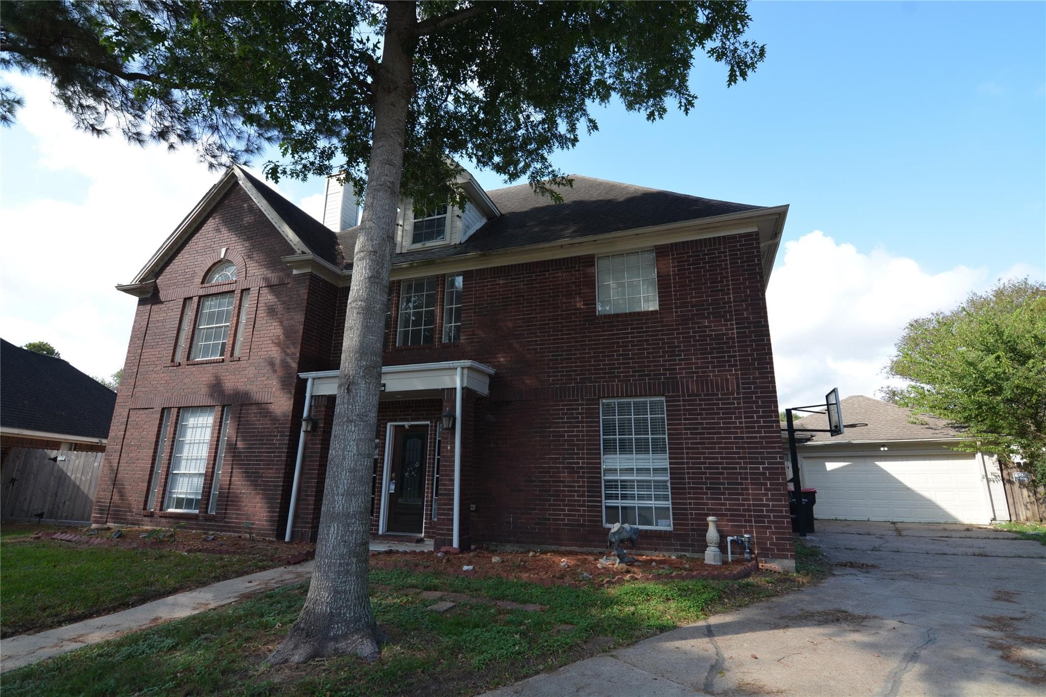 6131 Old Farmhouse Lane