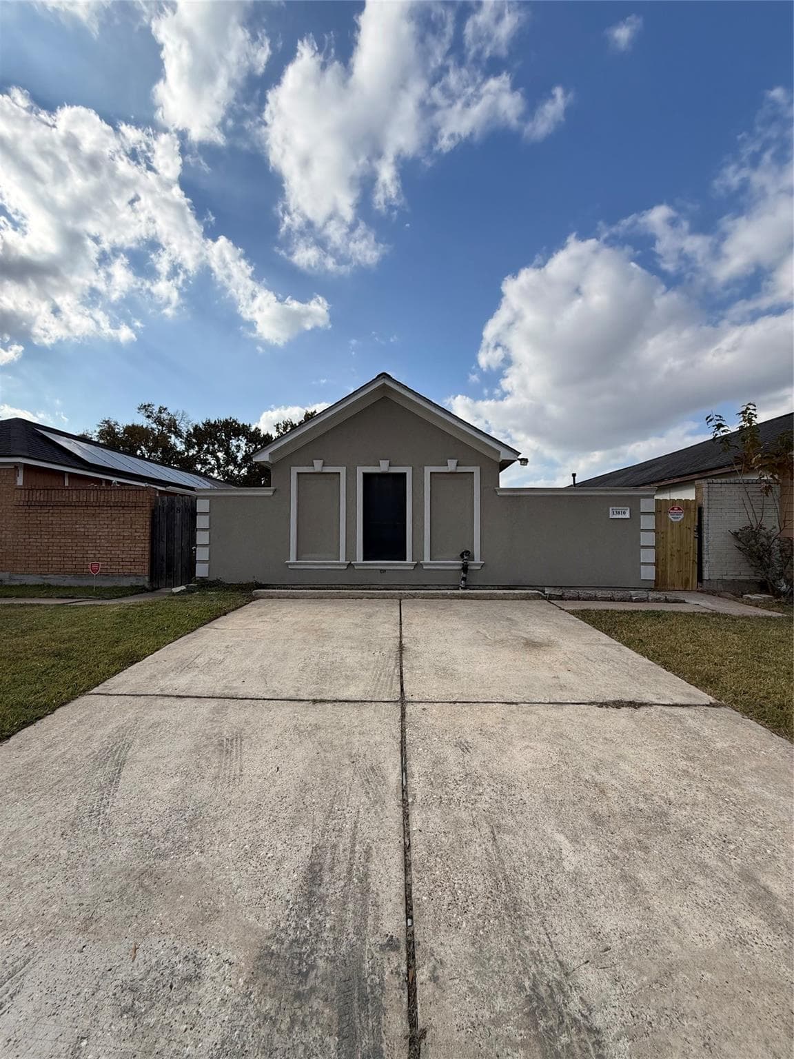 13810 Northlake Drive