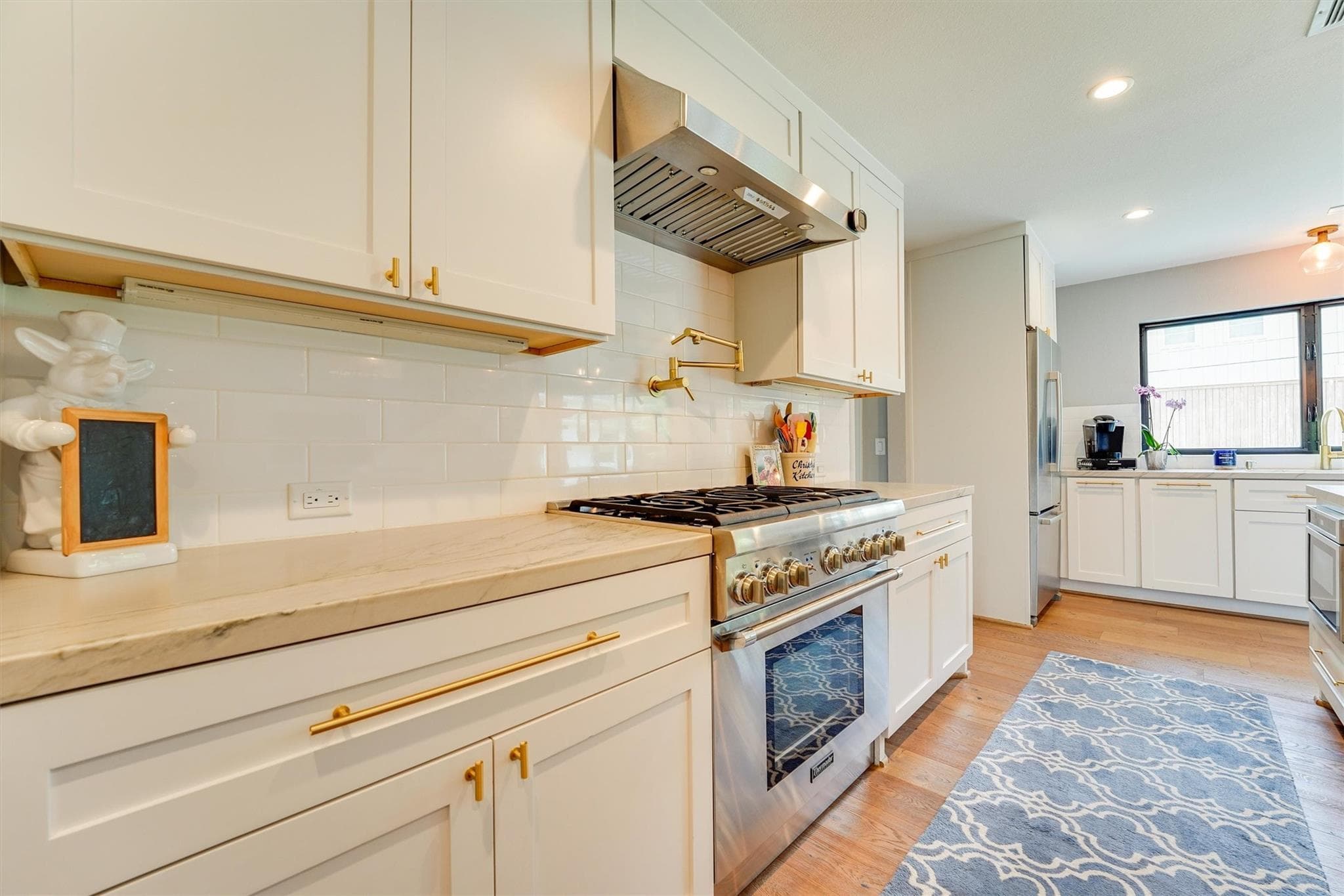 9142 Bronco Drive