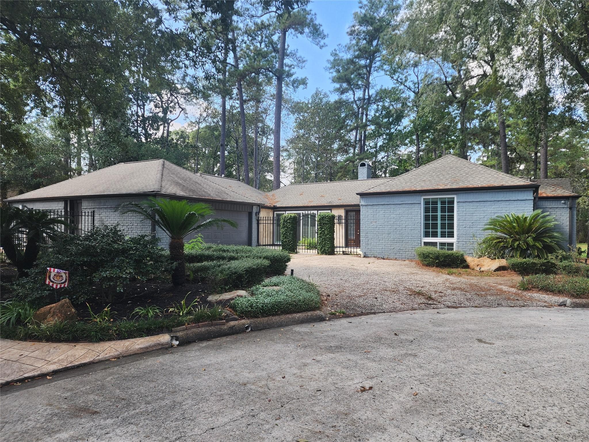 3102 Breezy Pines Court