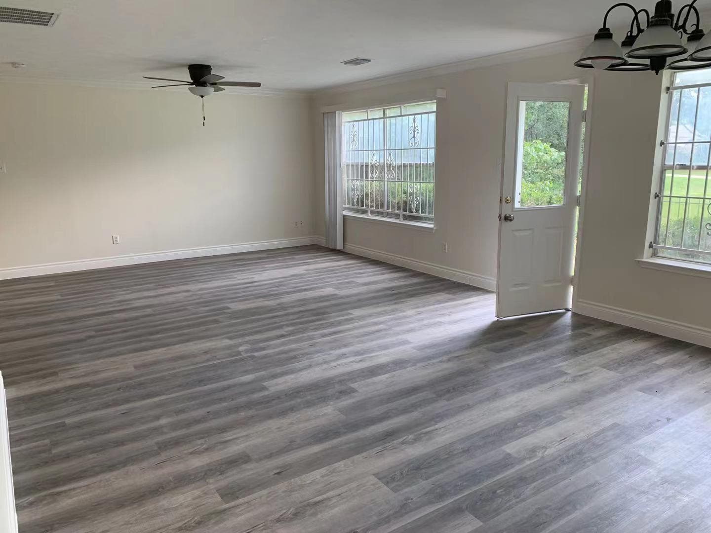 8030 Golf Green Circle