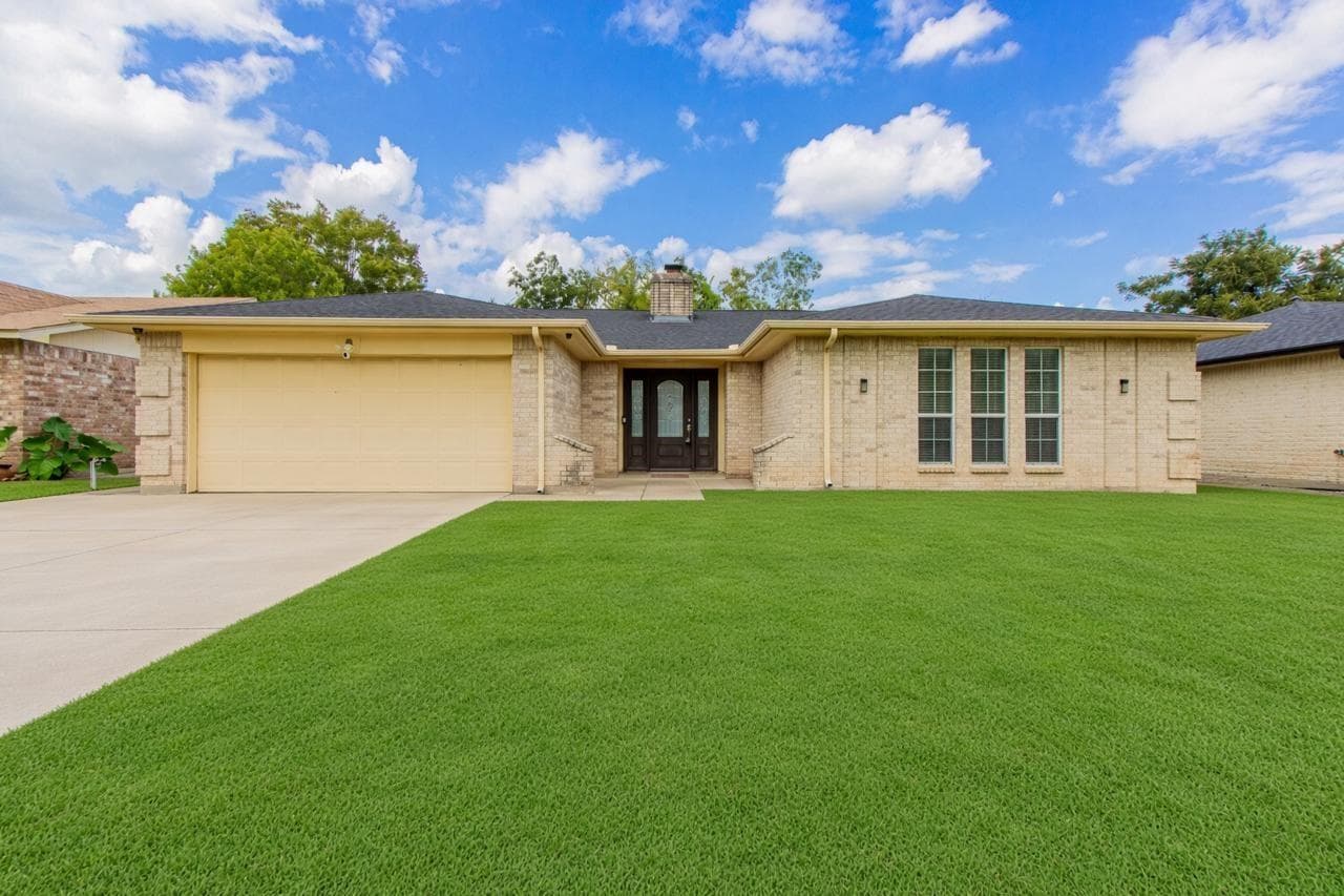 2522 Lower Valley Drive