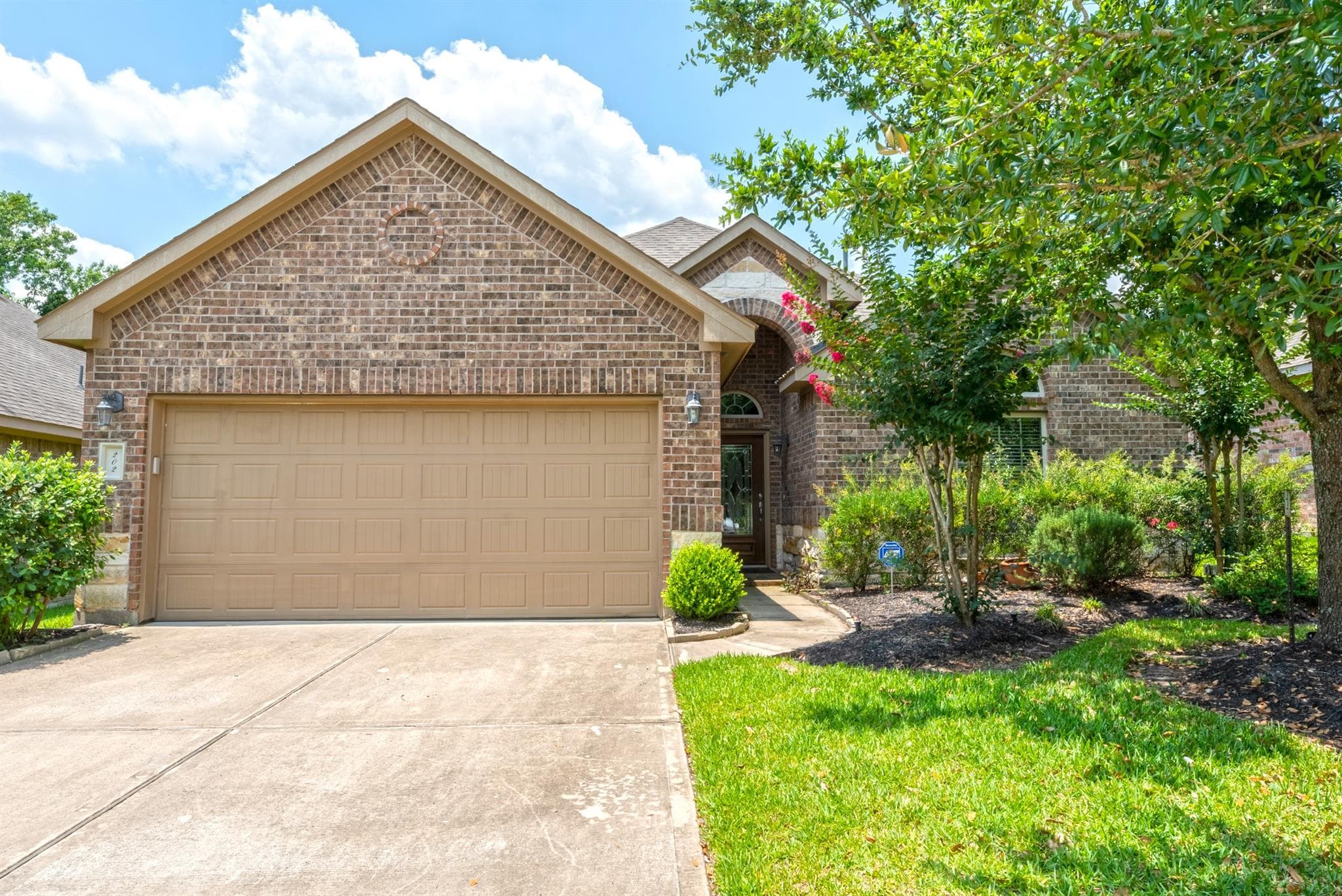 202 Black Swan Place