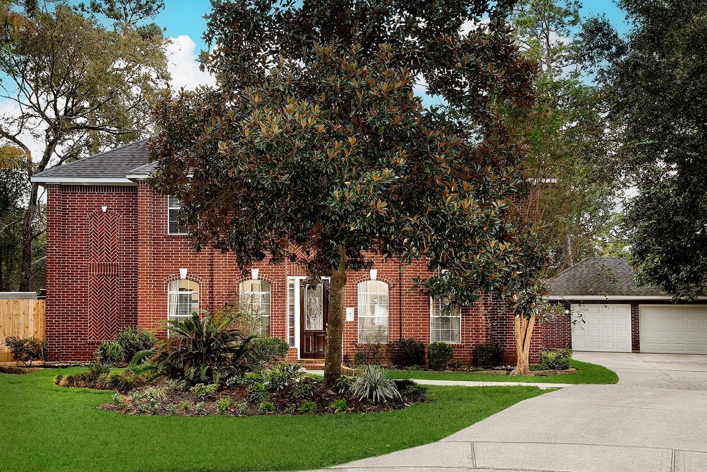 2 Taupewood Place